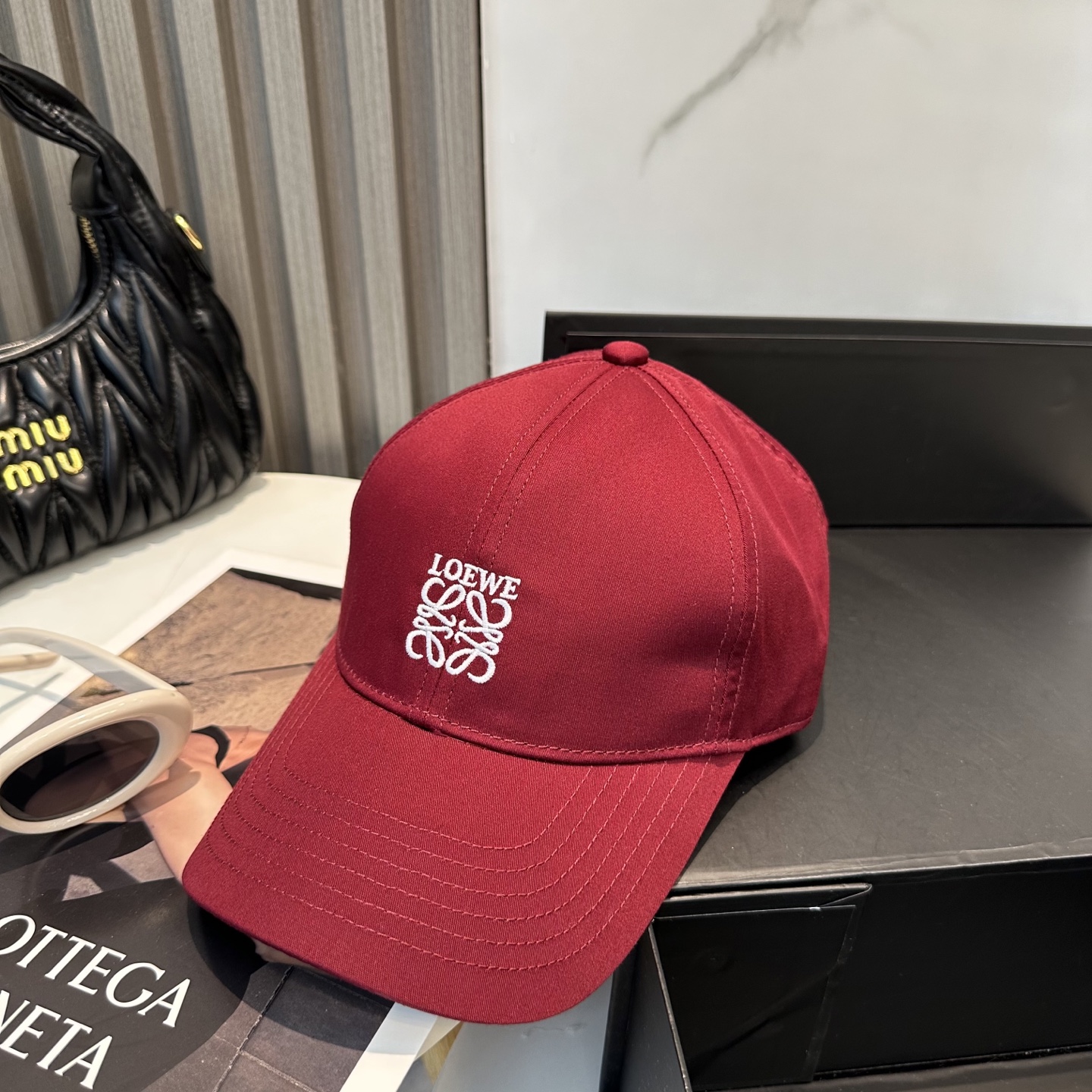 Loewe hat