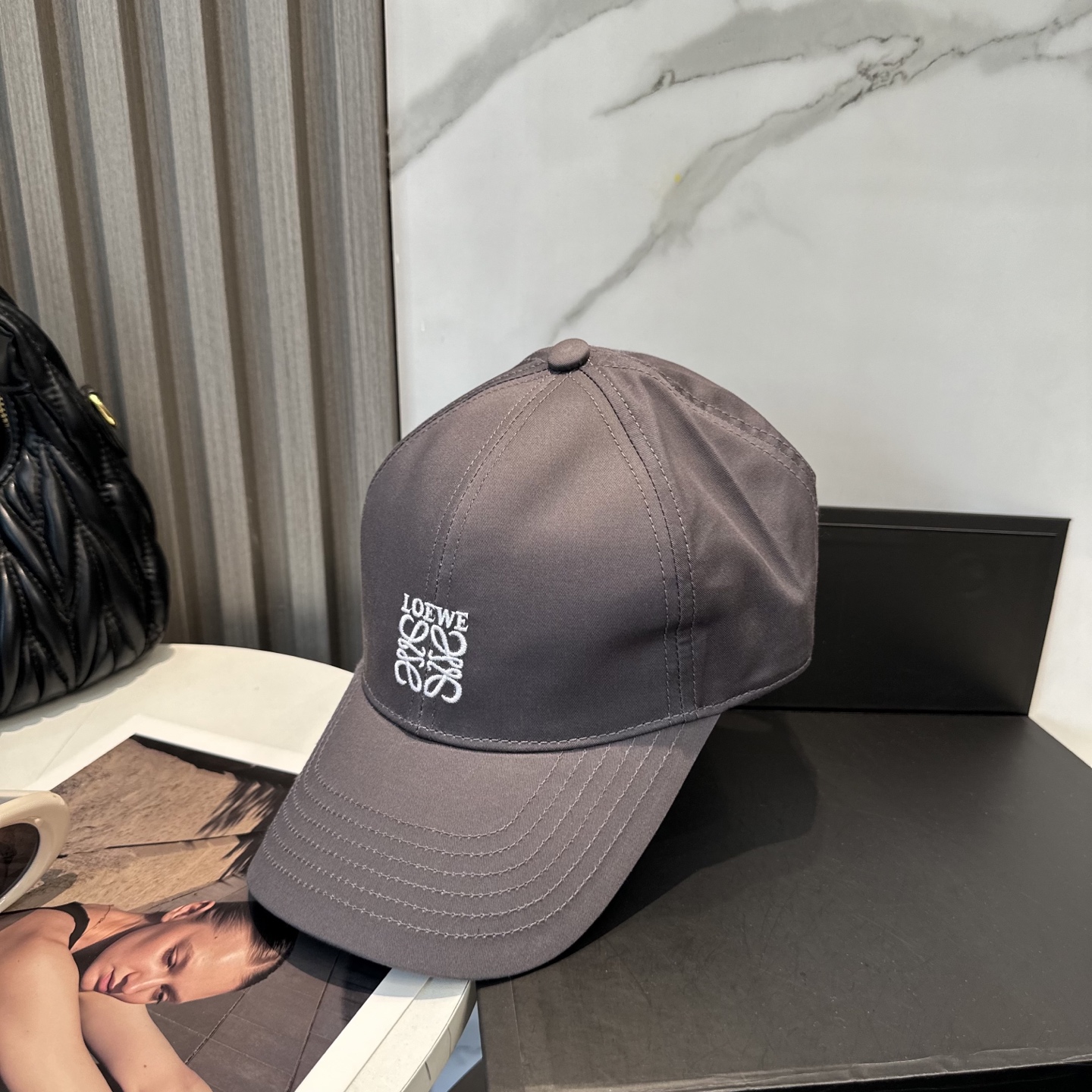 Loewe hat