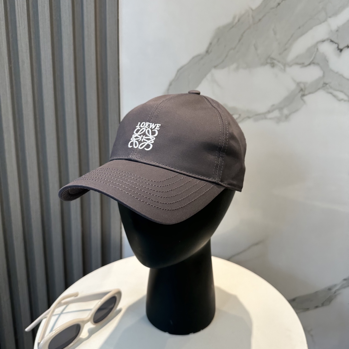 Loewe hat