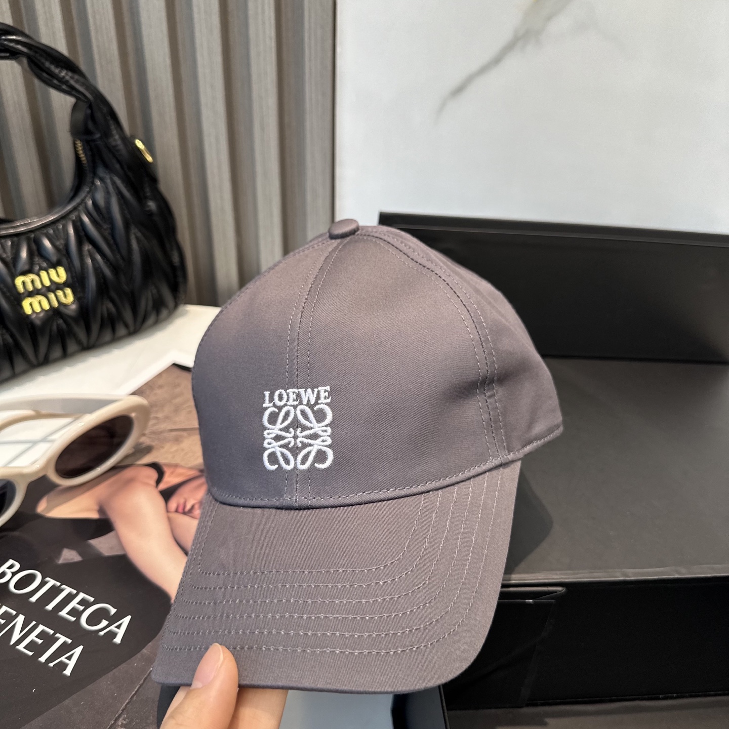 Loewe hat
