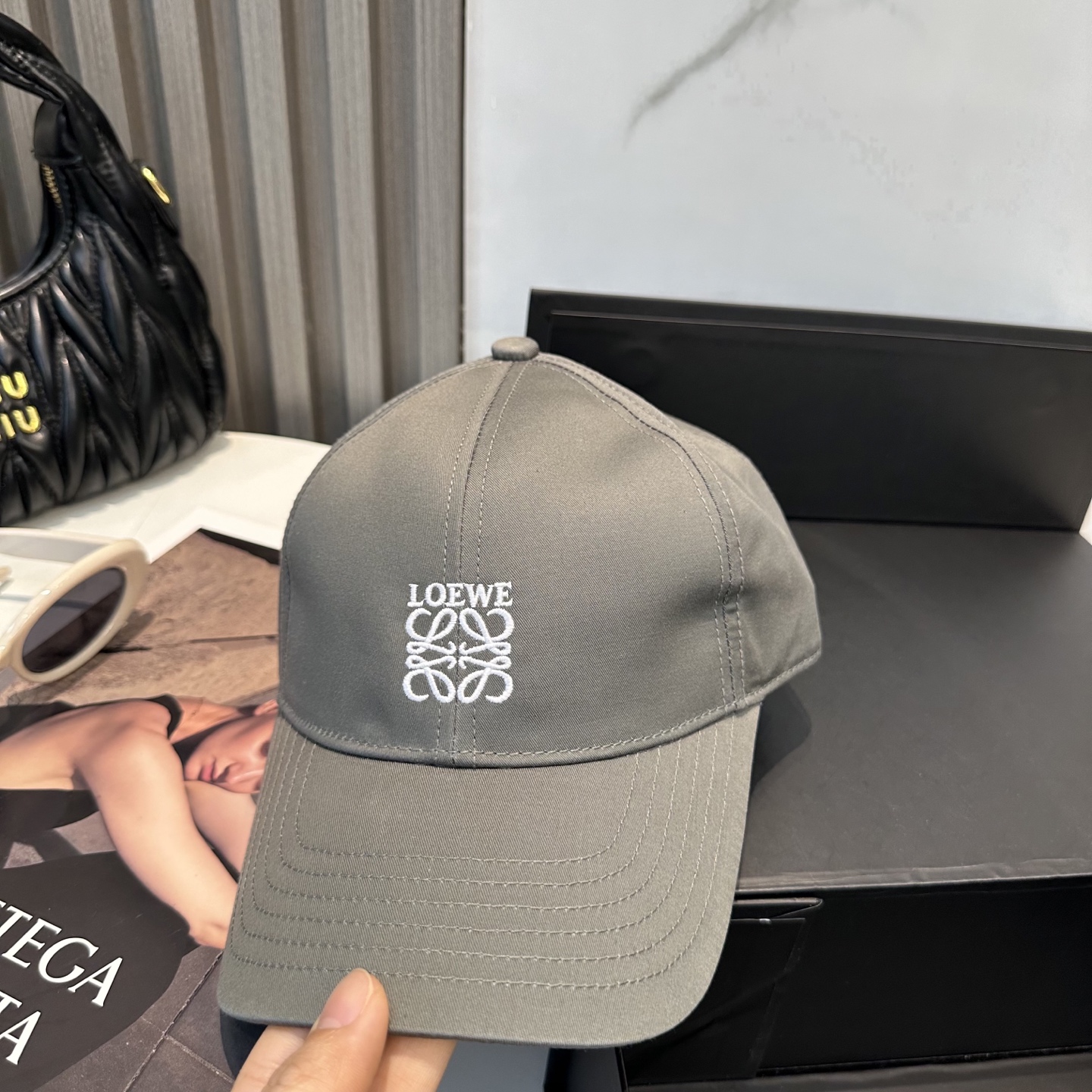 Loewe hat