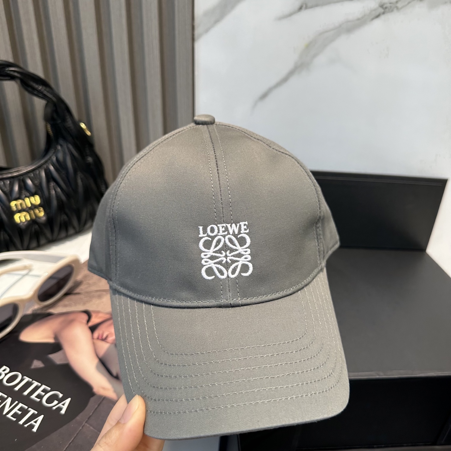 Loewe hat