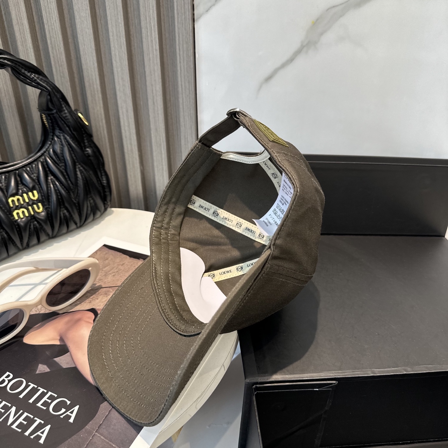 Loewe hat