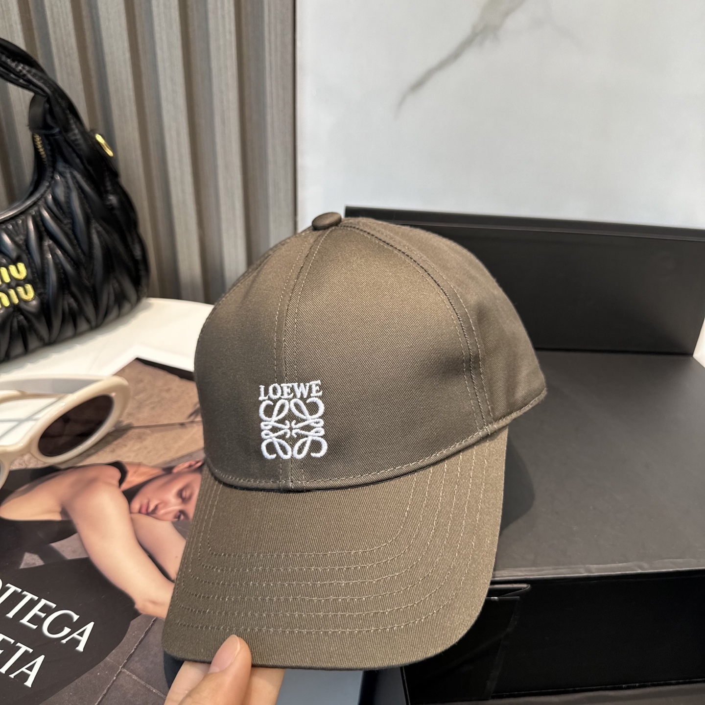 Loewe hat