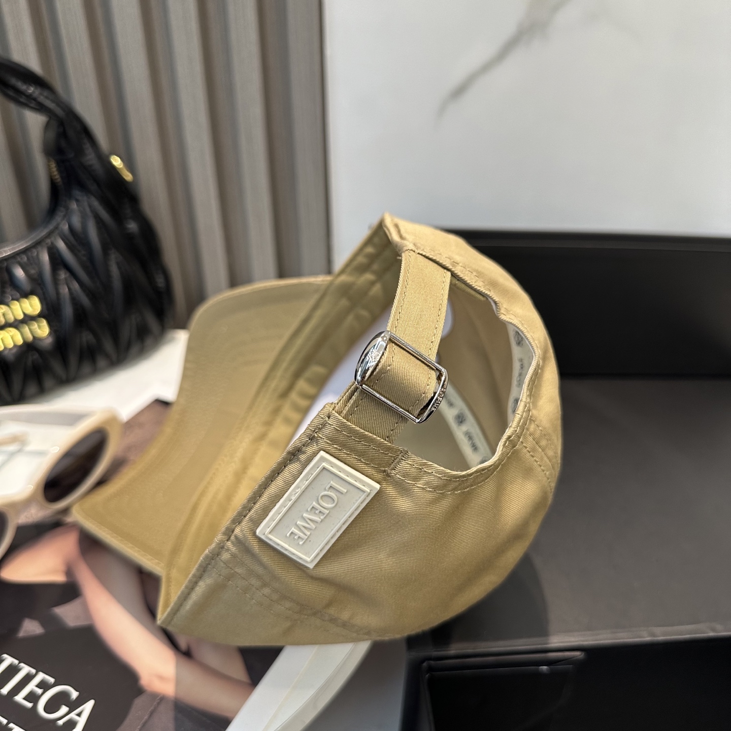 Loewe hat