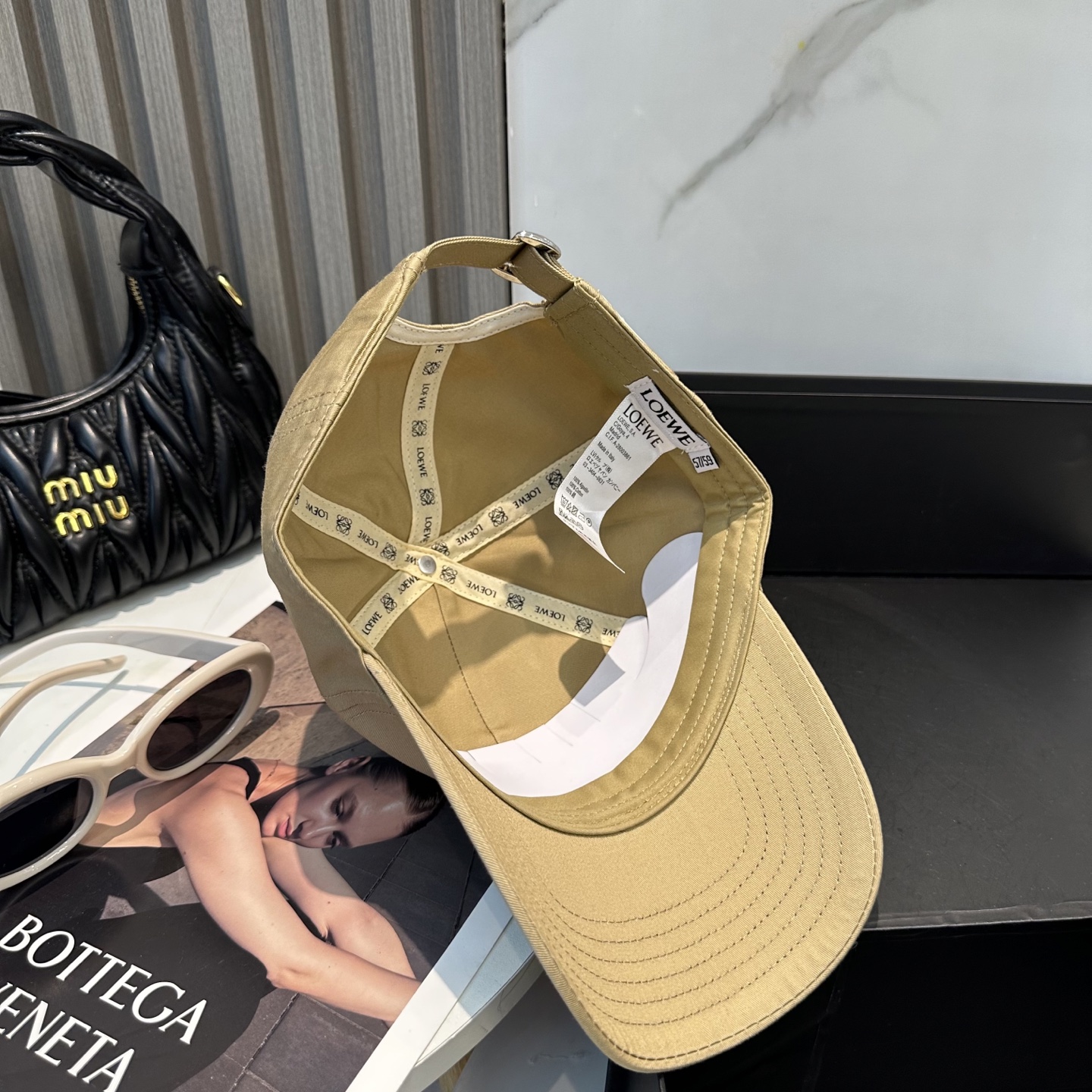 Loewe hat