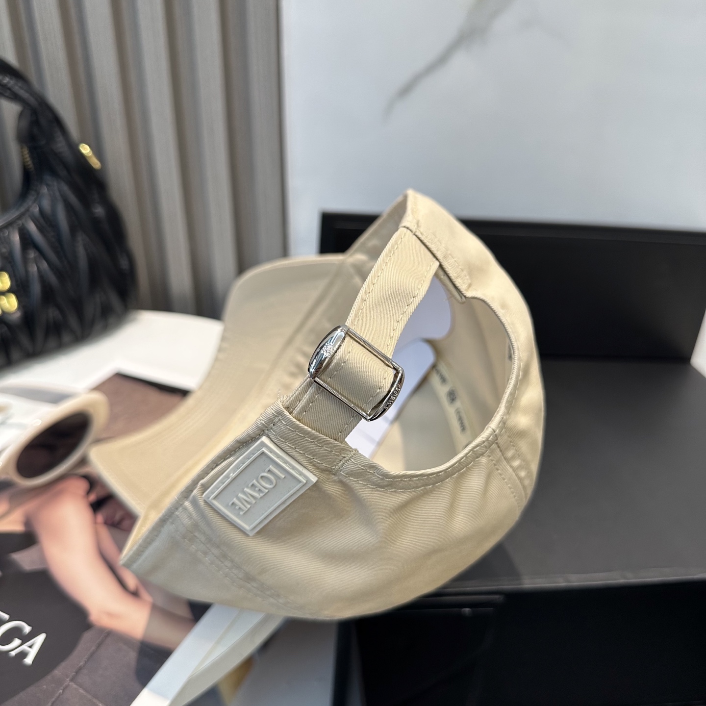 Loewe hat