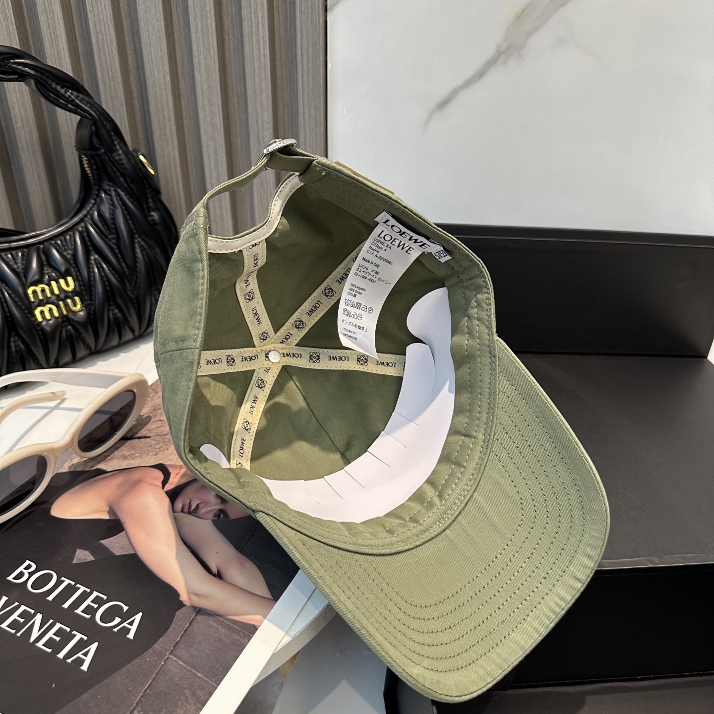 Loewe hat