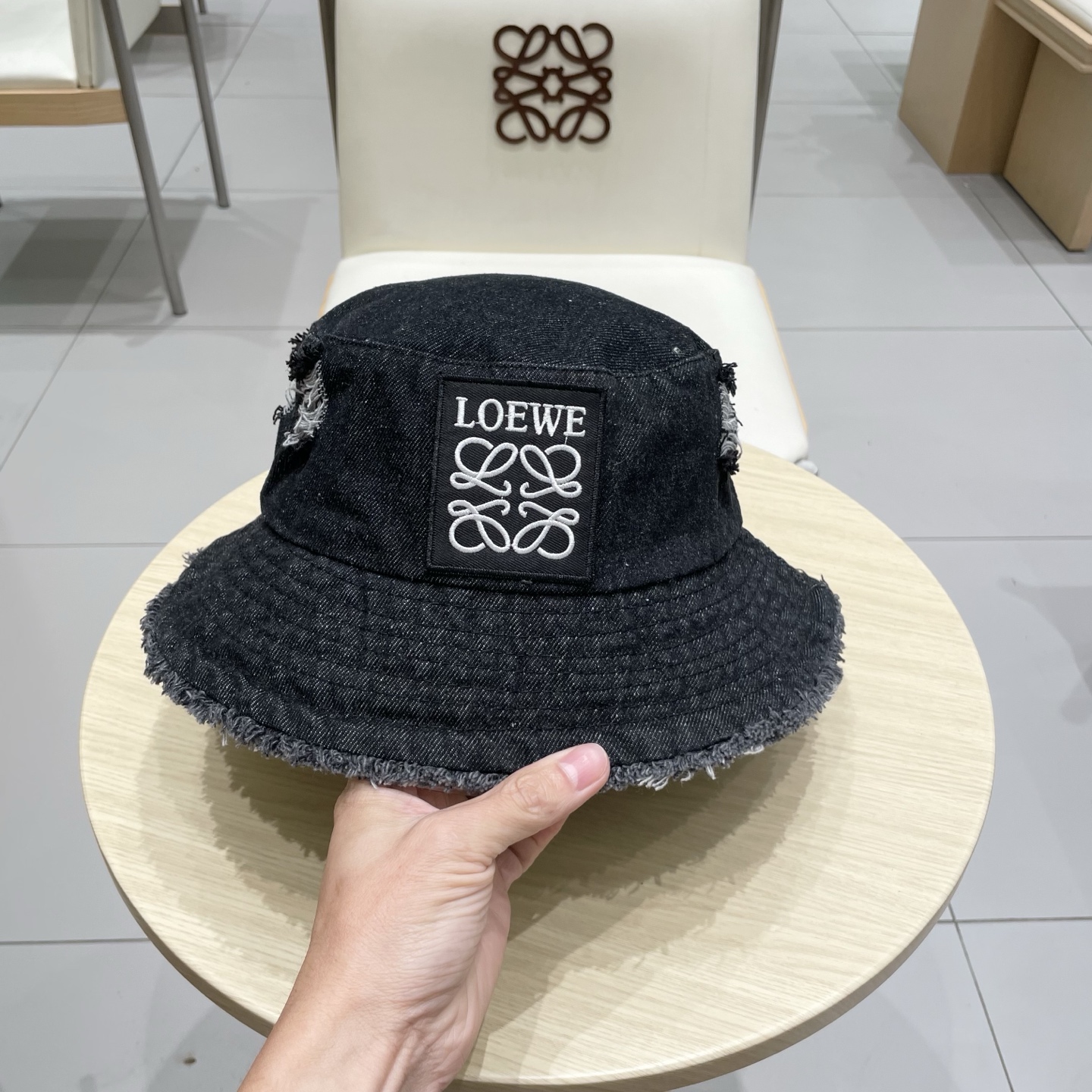 Loewe hat