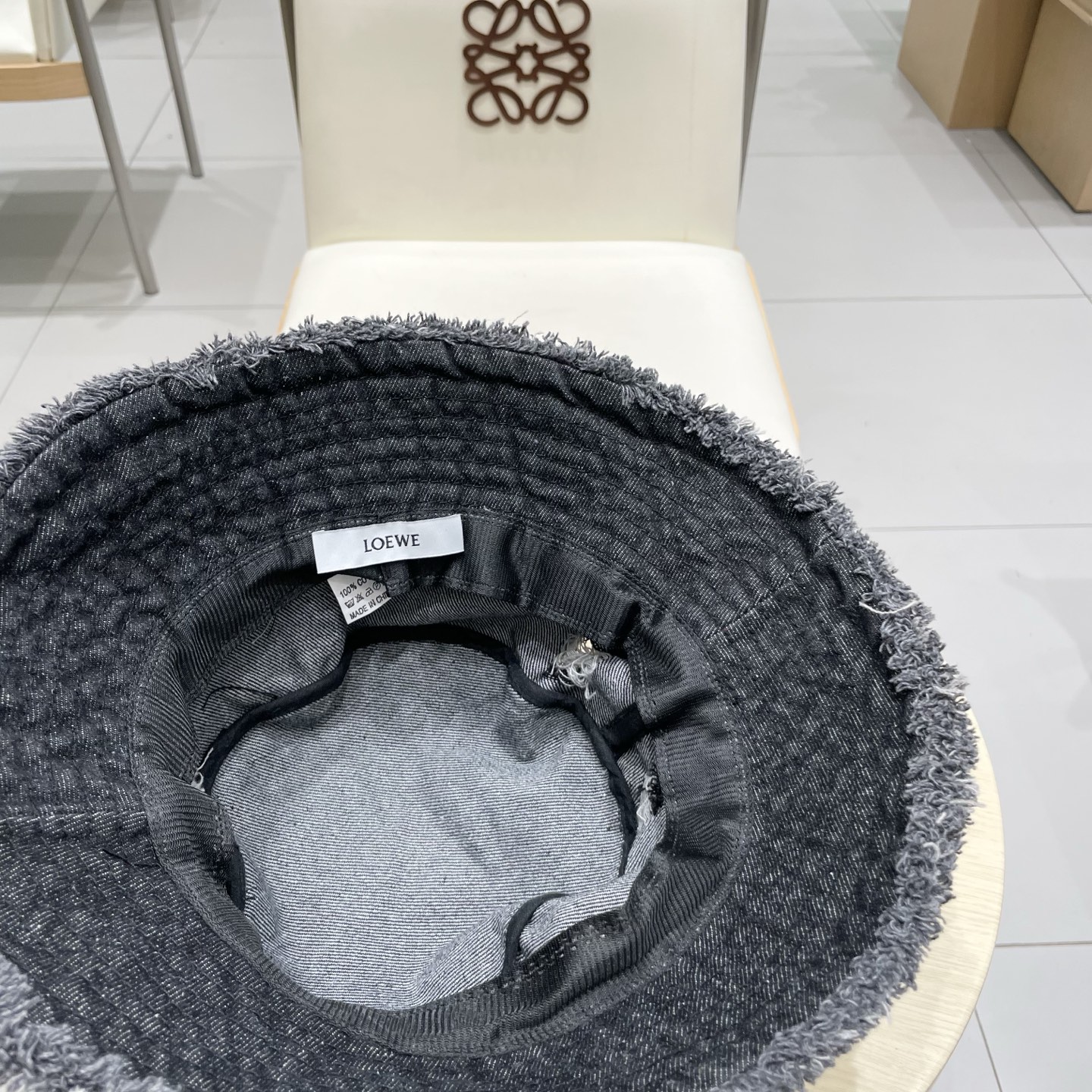 Loewe hat