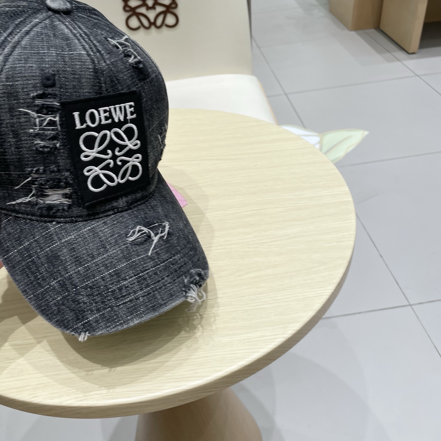 Loewe hat