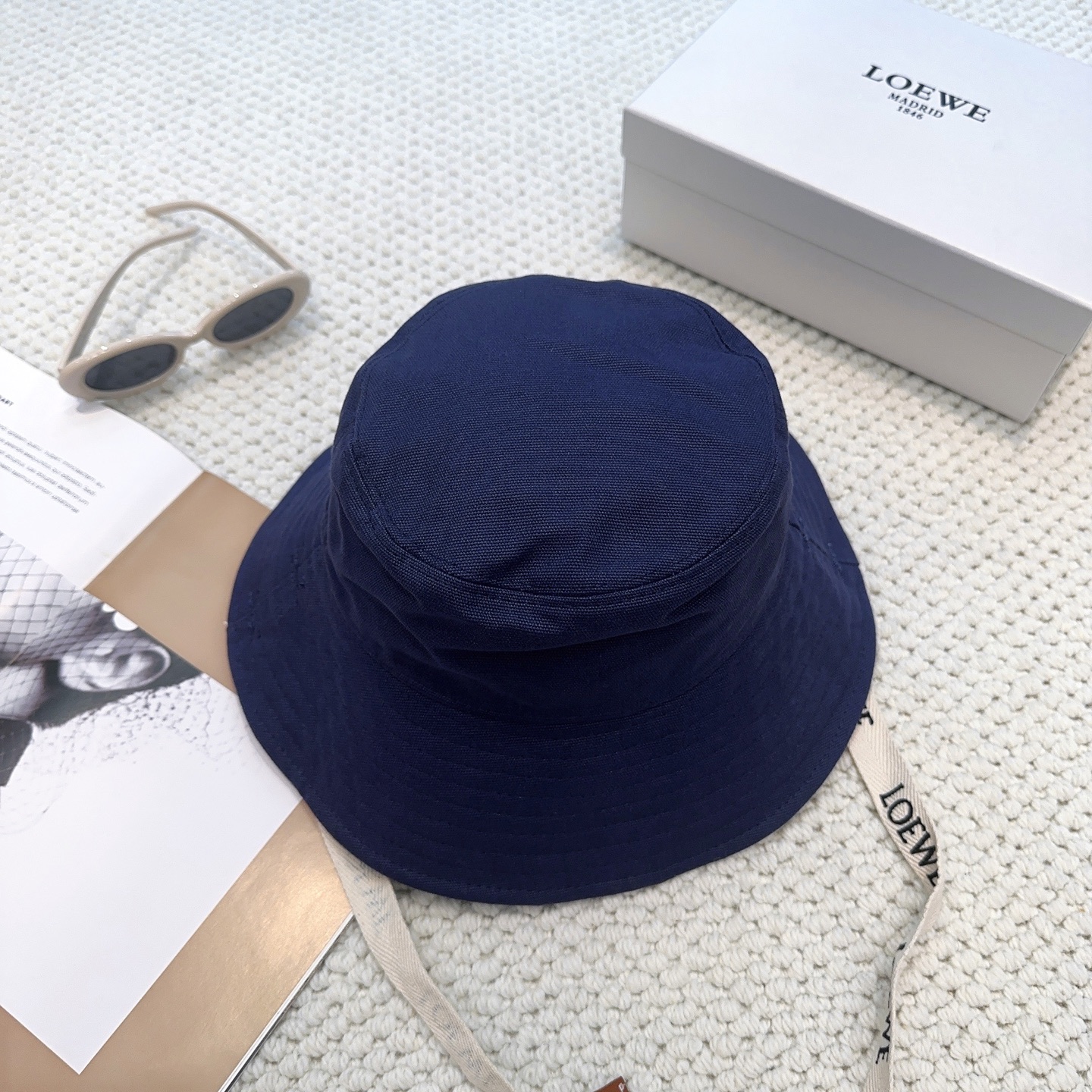 Loewe hat