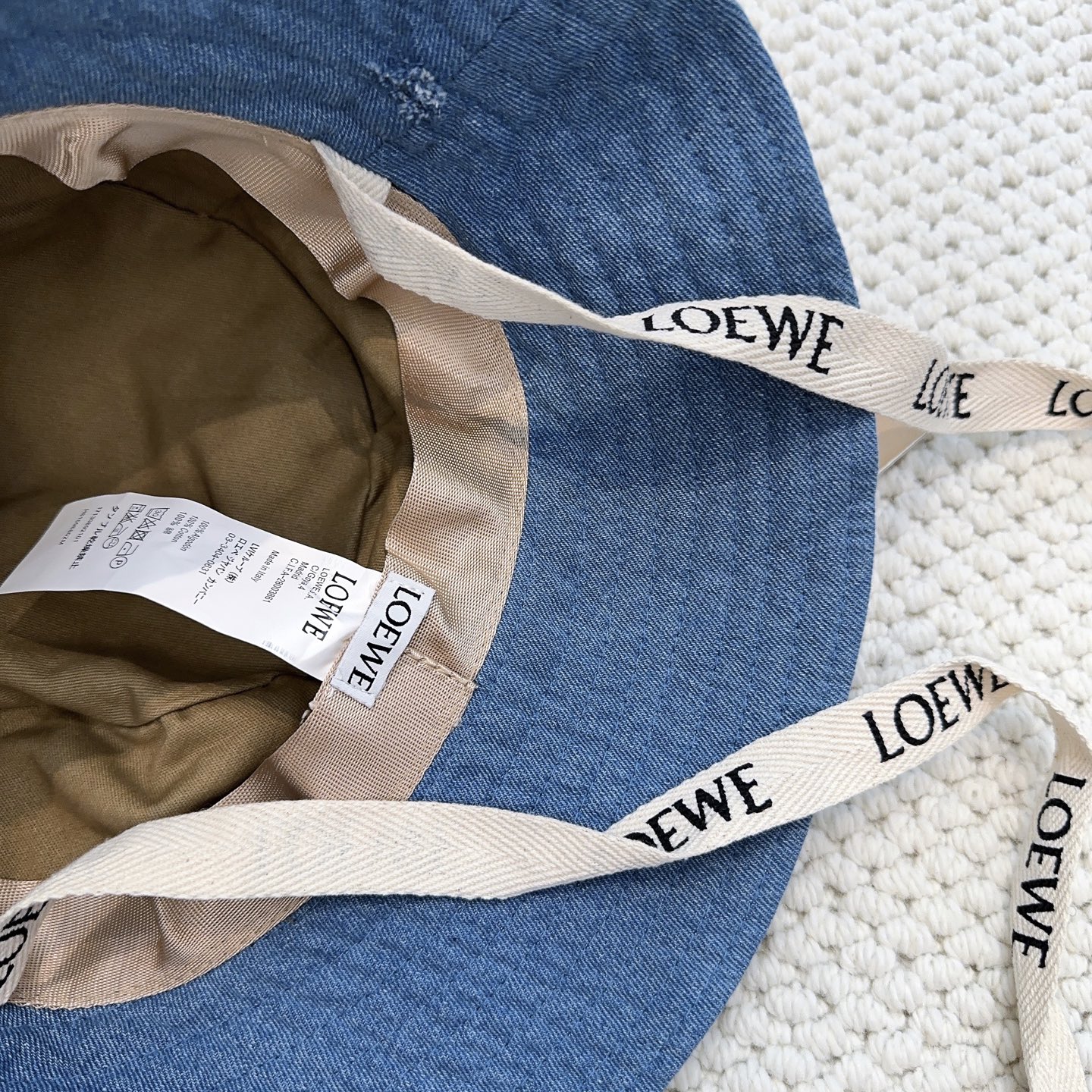 Loewe hat