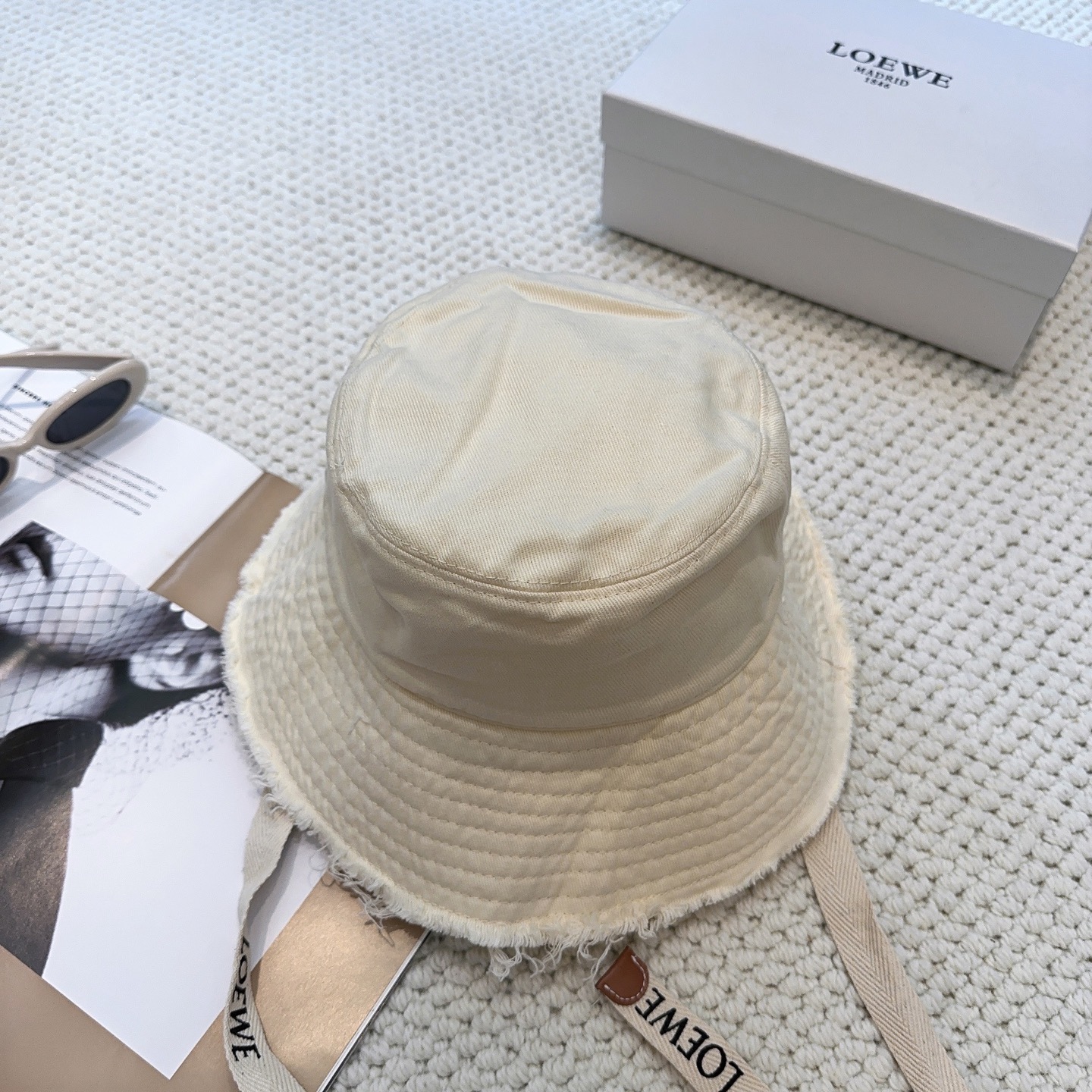 Loewe hat