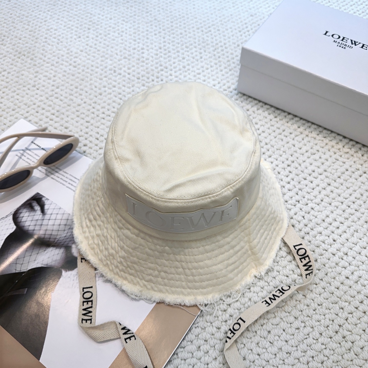Loewe hat