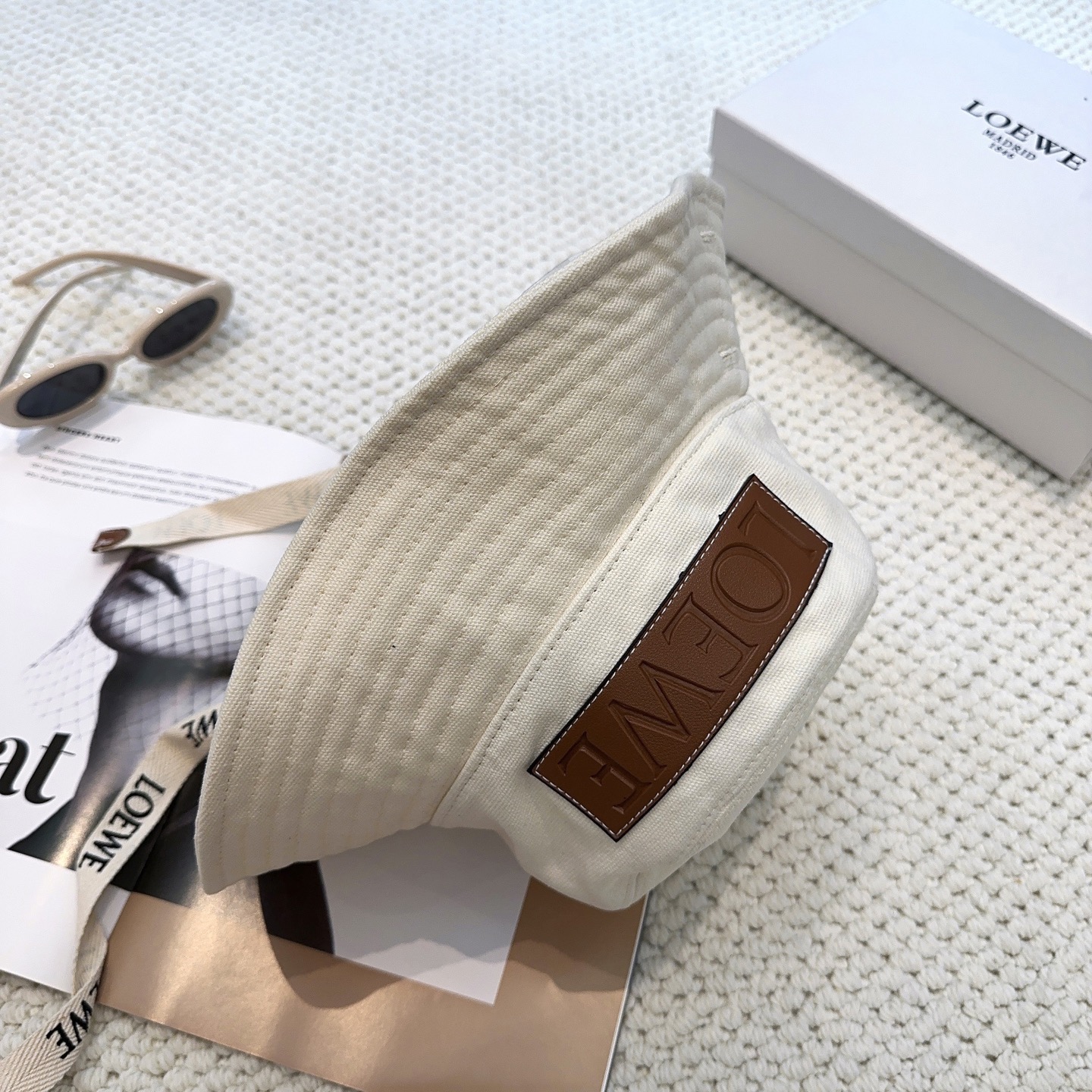 Loewe hat