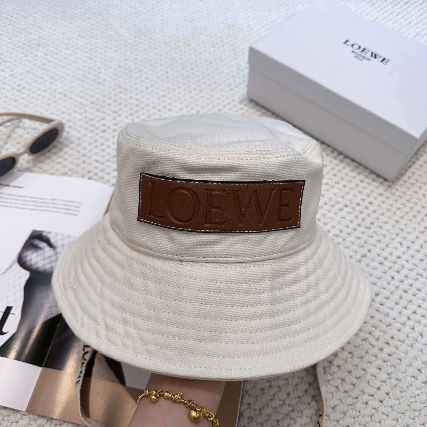 Loewe hat
