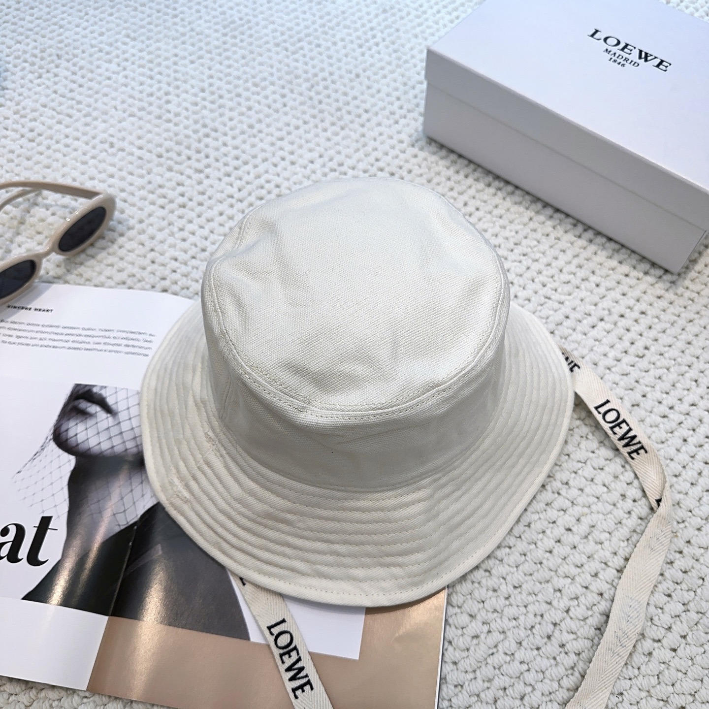 Loewe hat