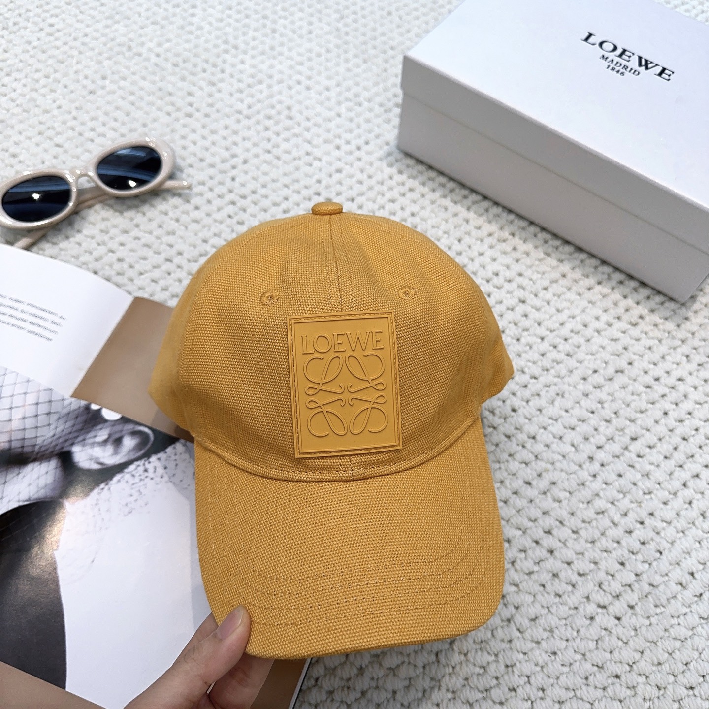 Loewe hat