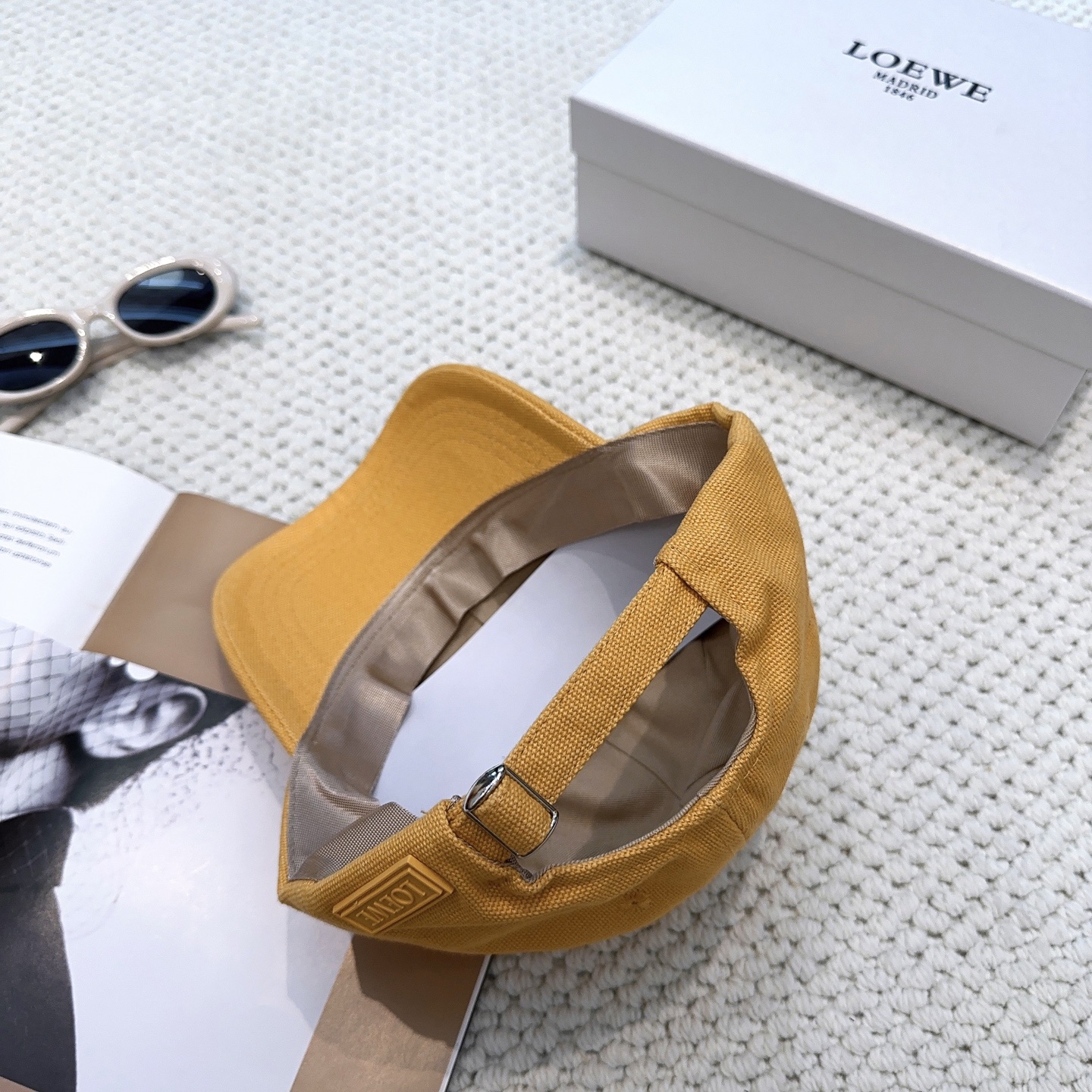 Loewe hat