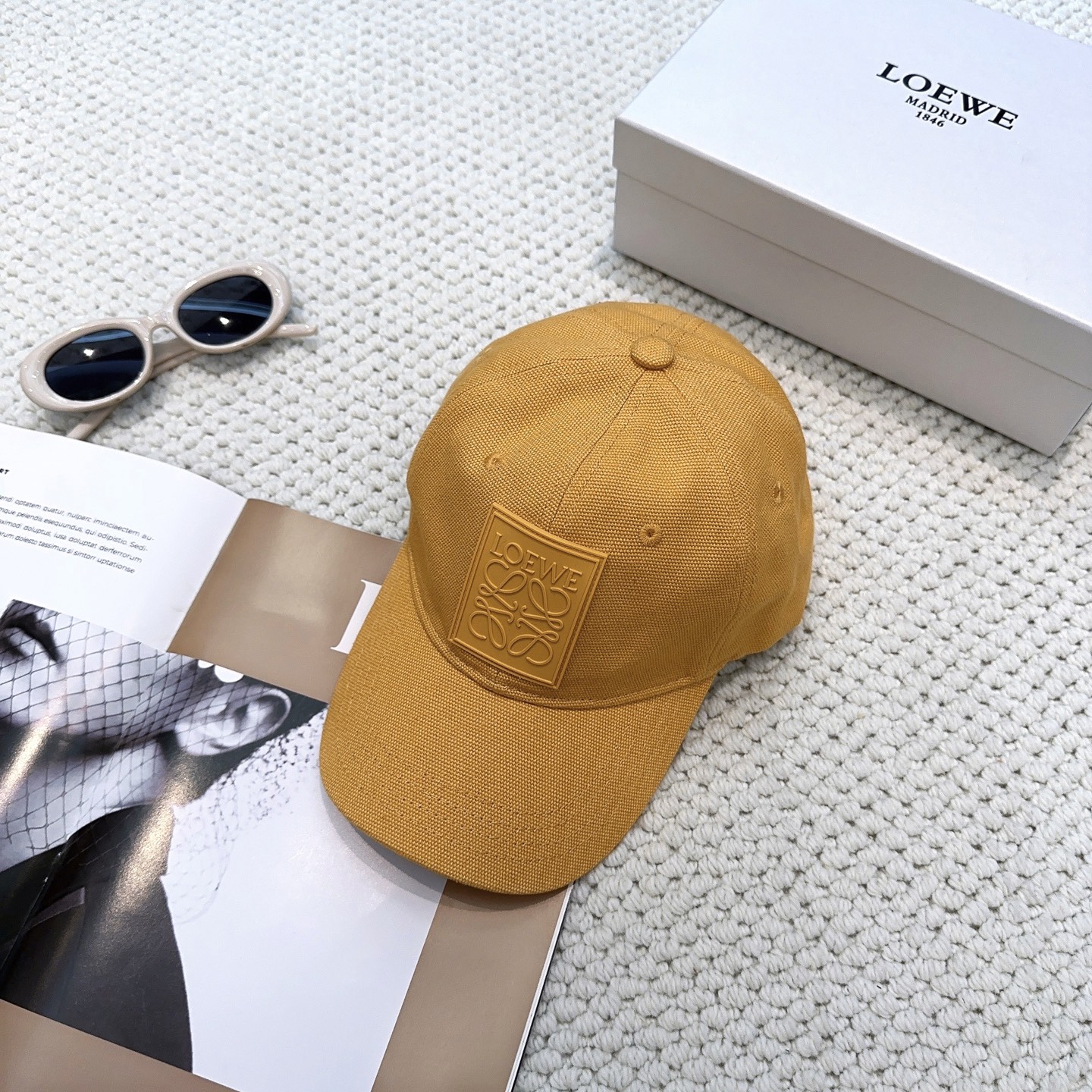 Loewe hat