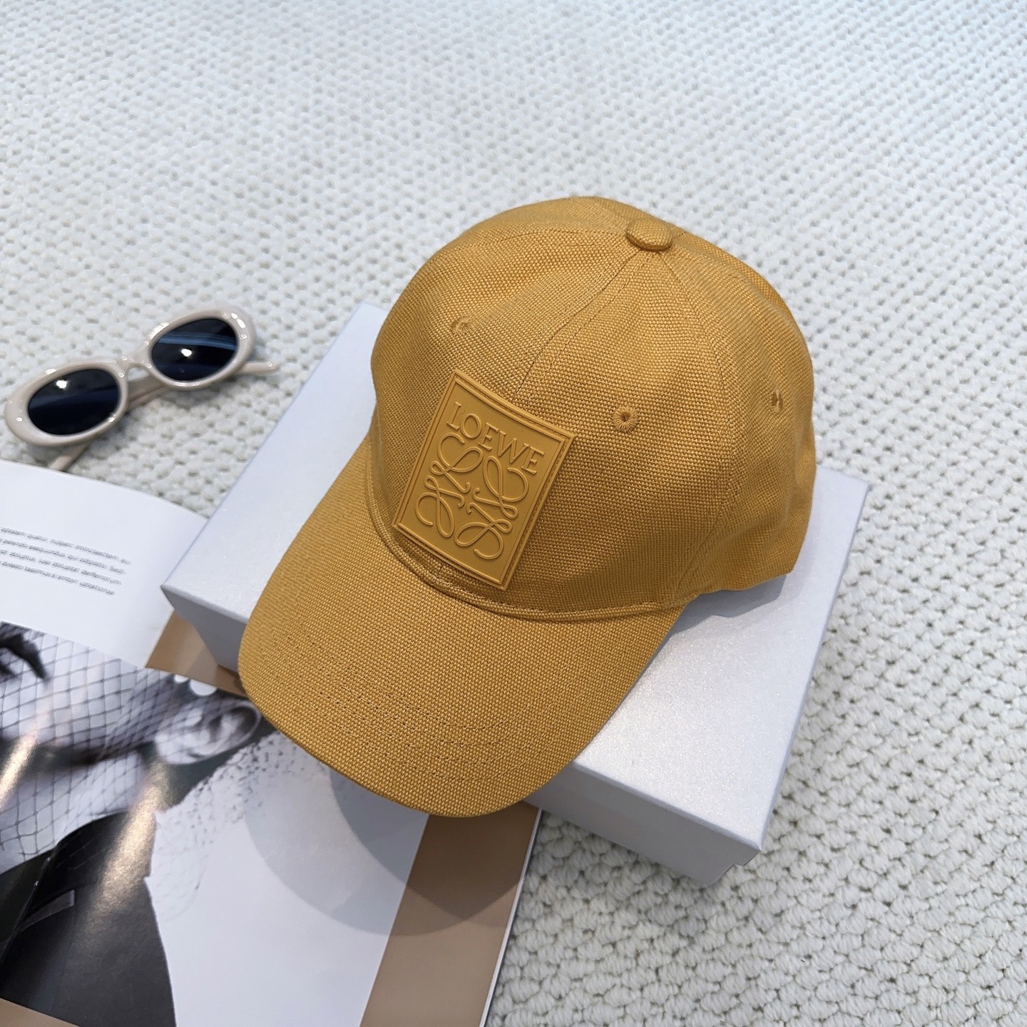 Loewe hat