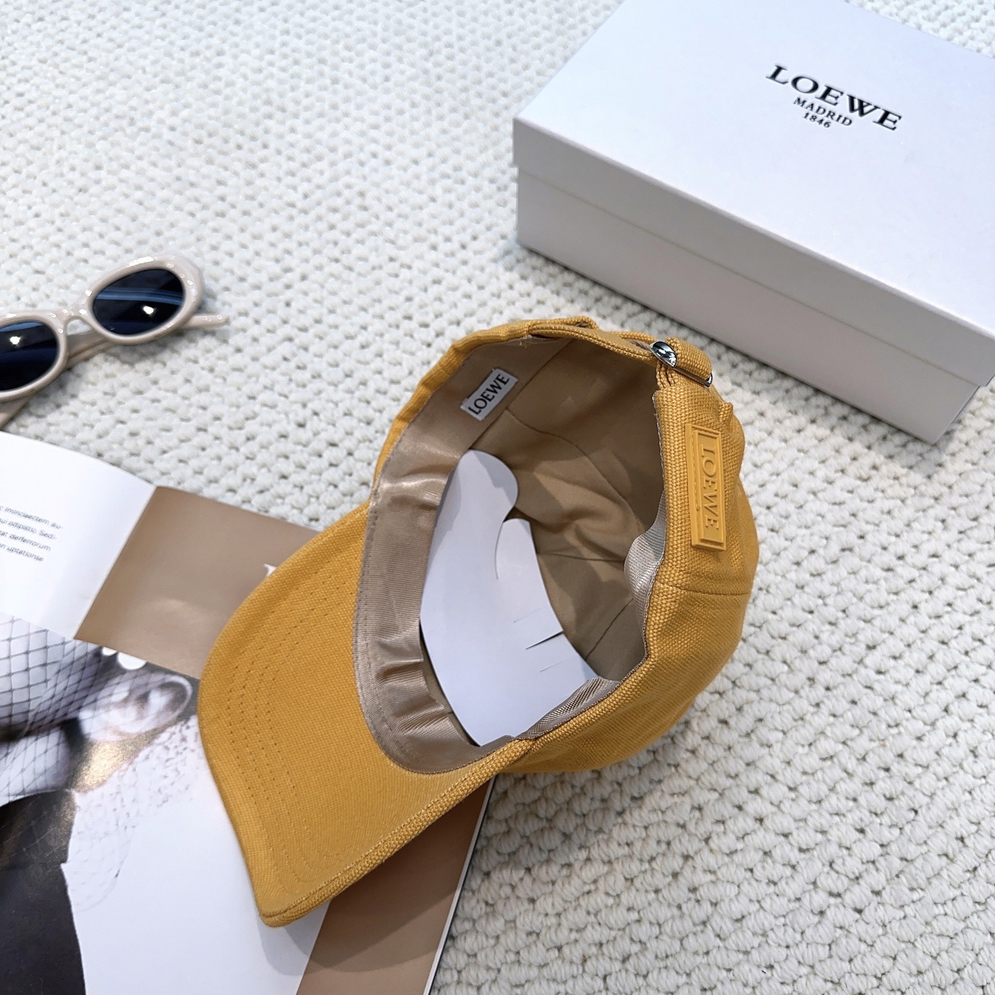 Loewe hat