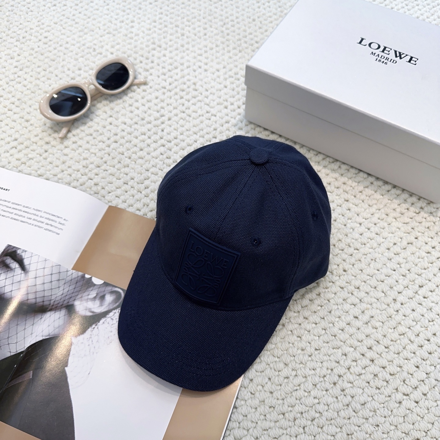 Loewe hat
