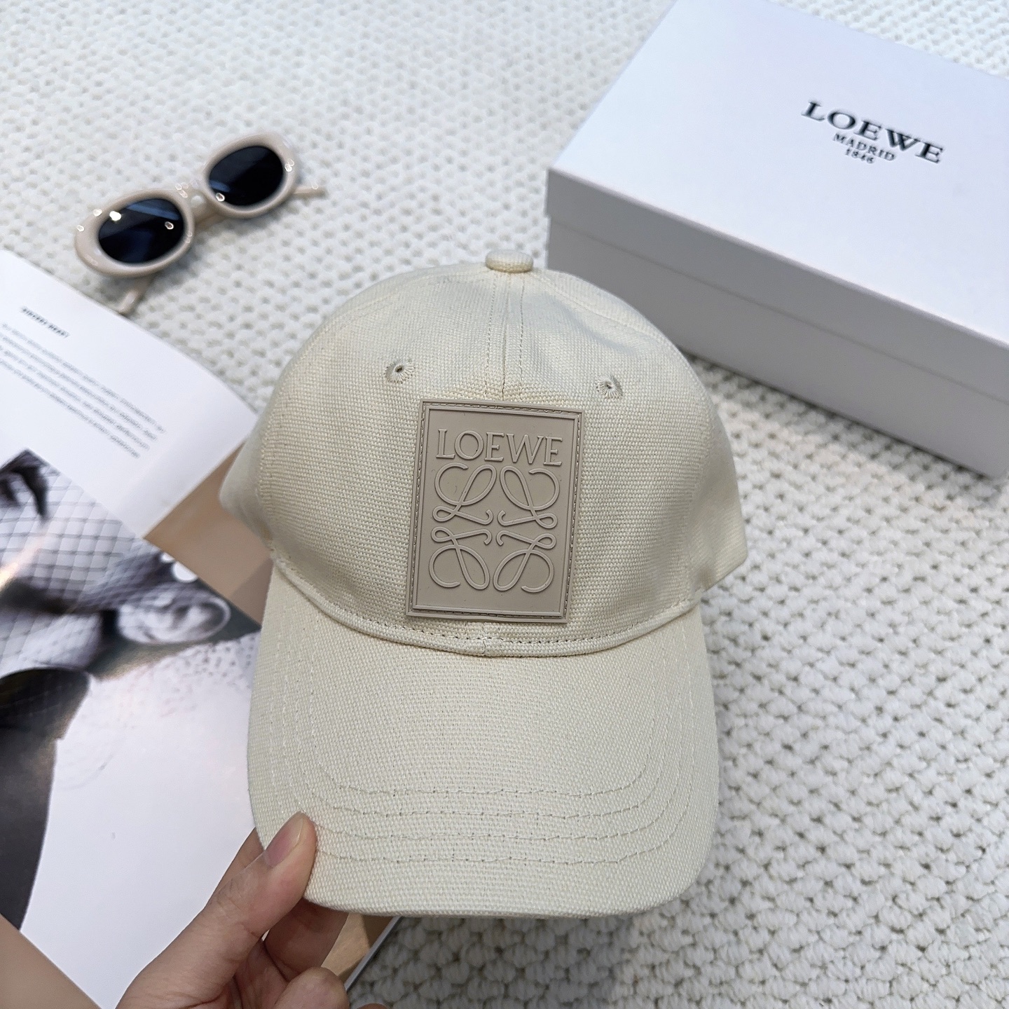 Loewe hat