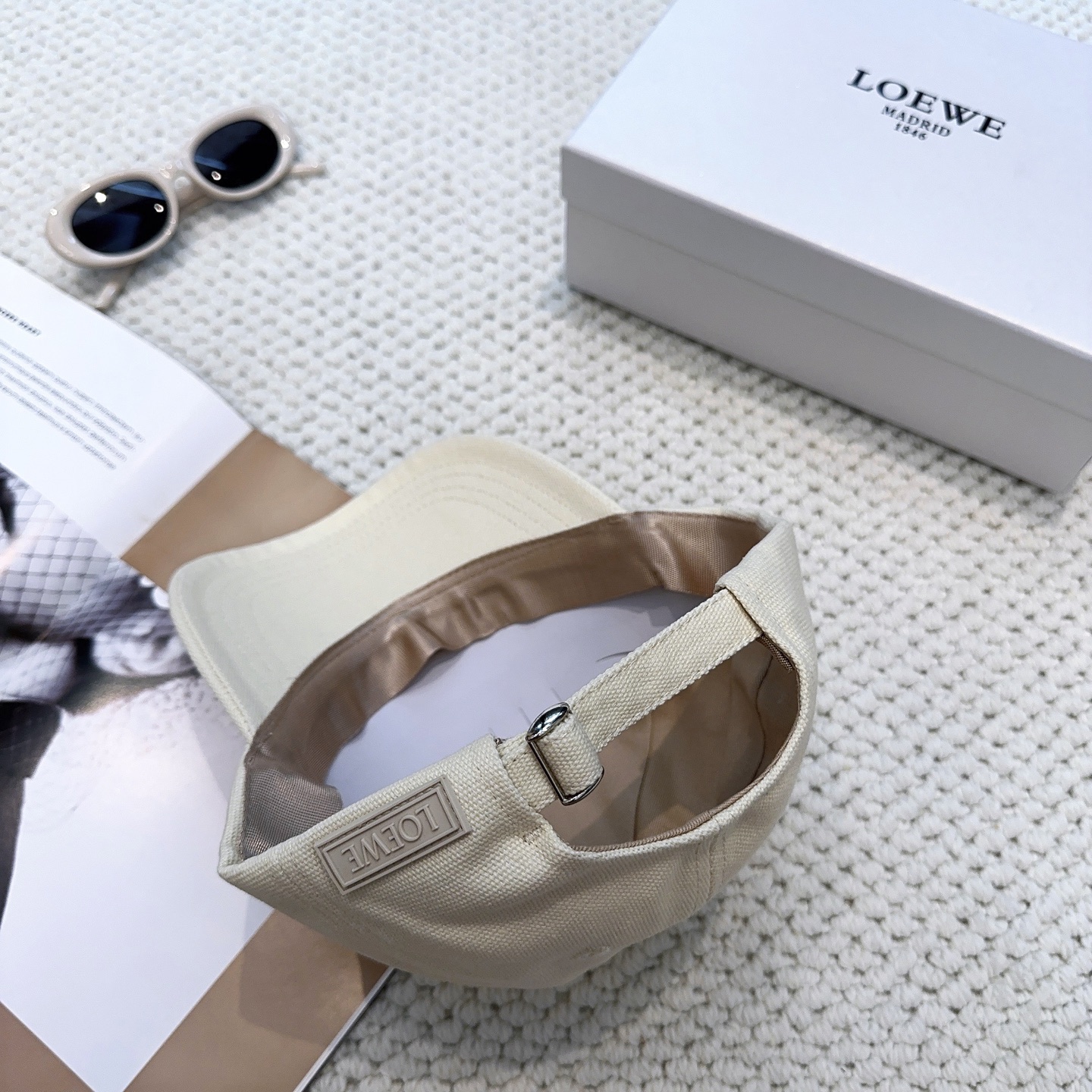 Loewe hat