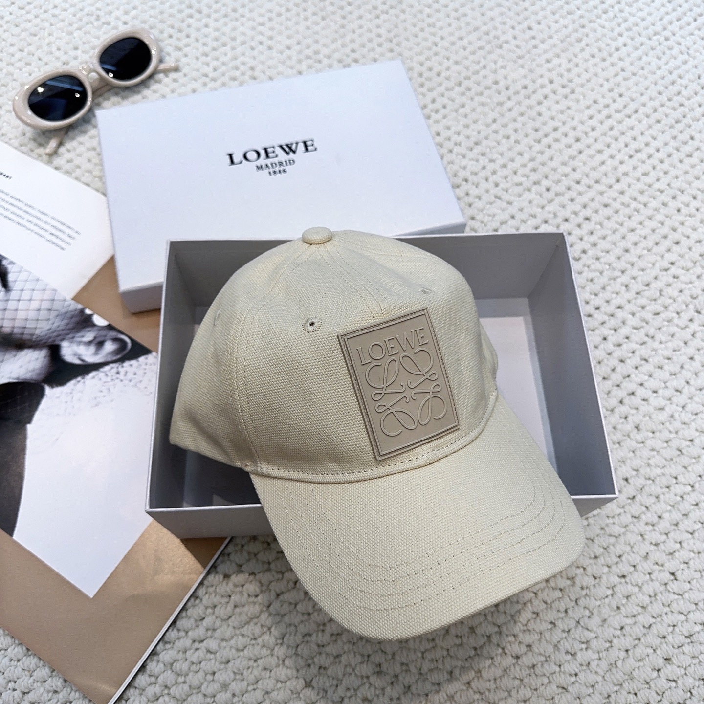 Loewe hat