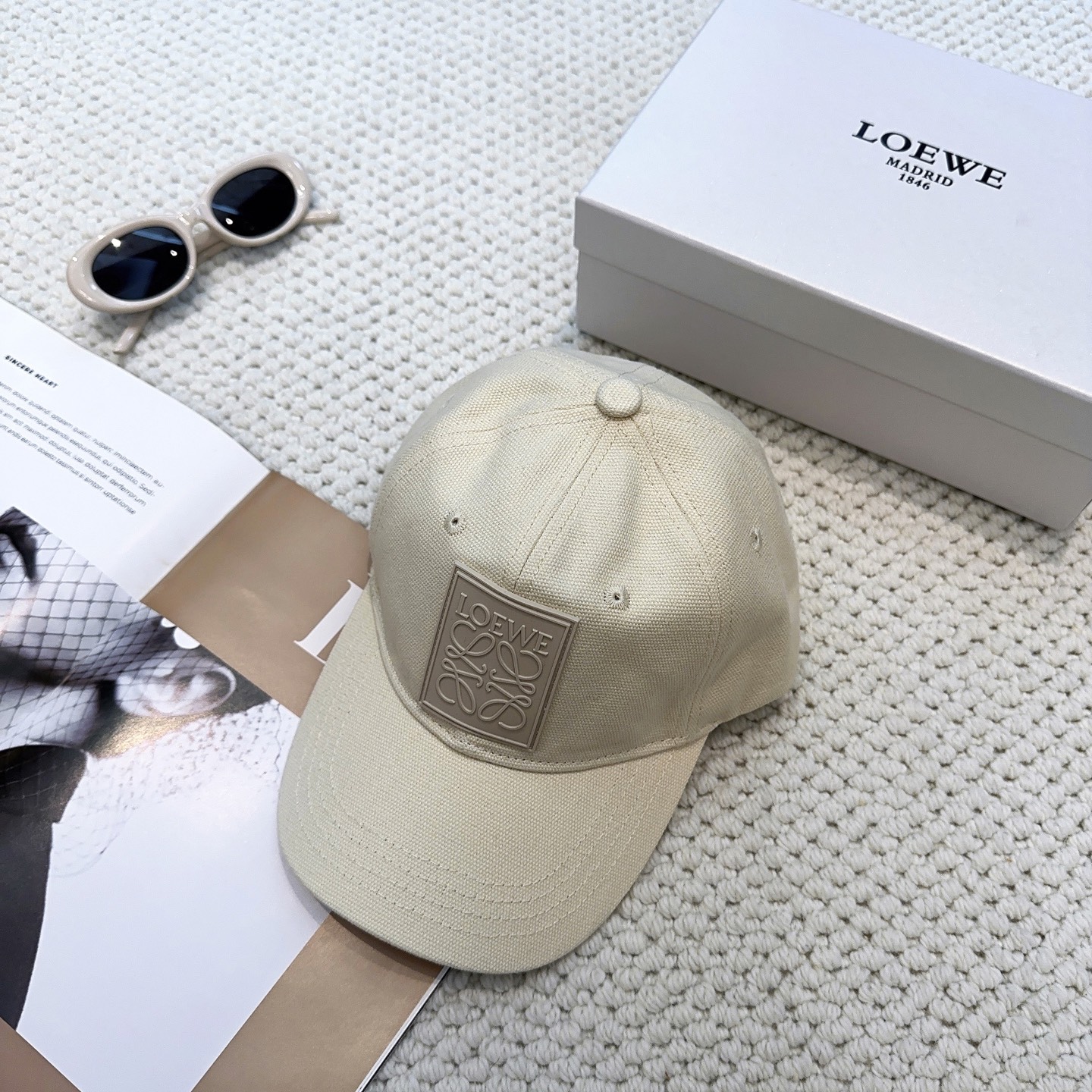 Loewe hat