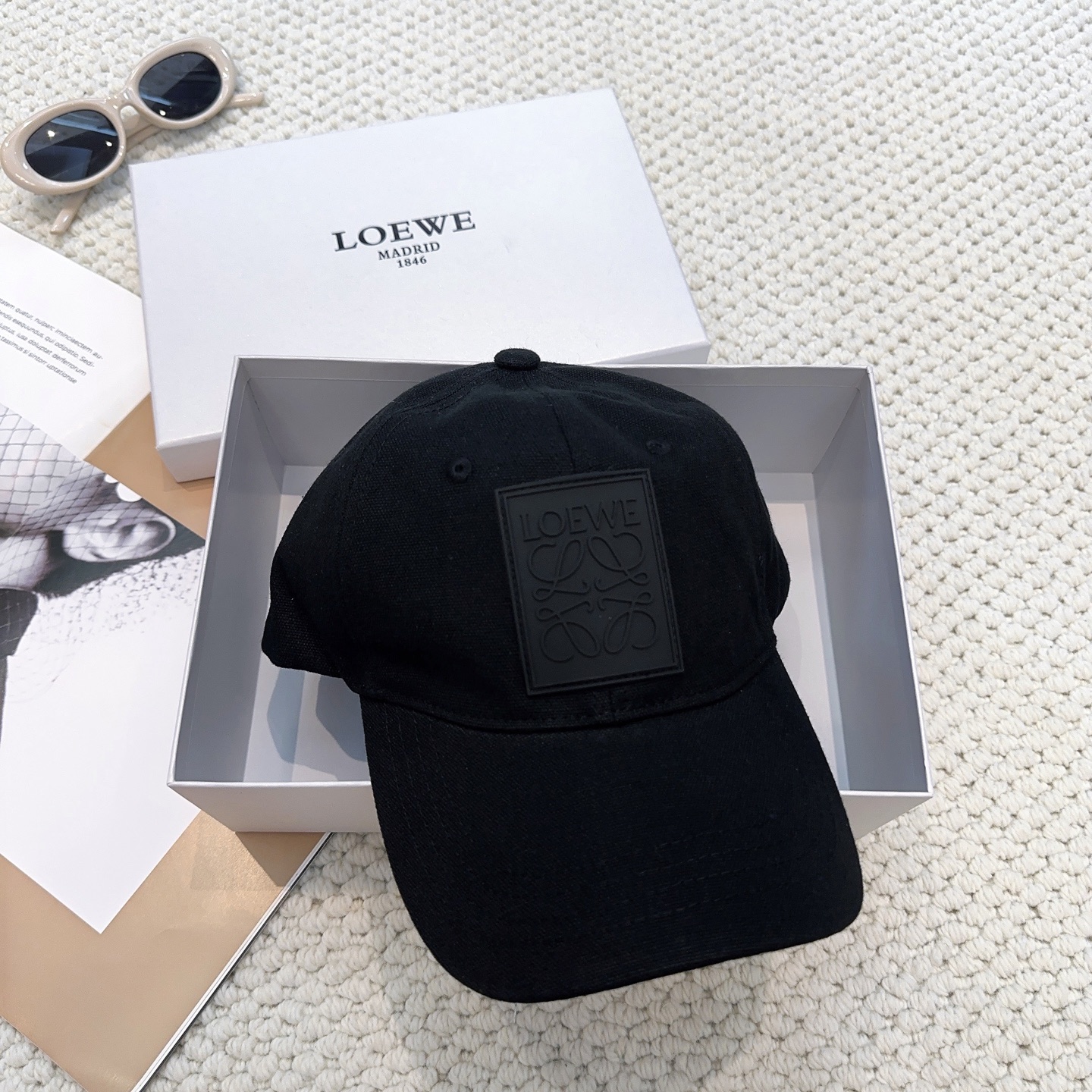 Loewe hat