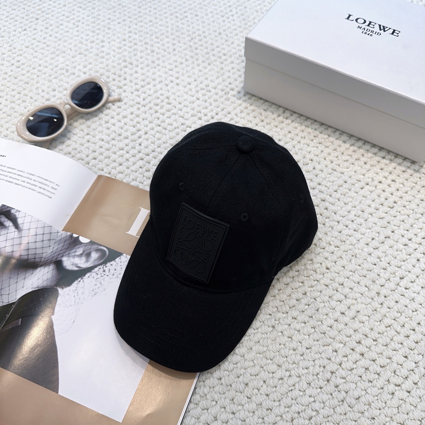 Loewe hat