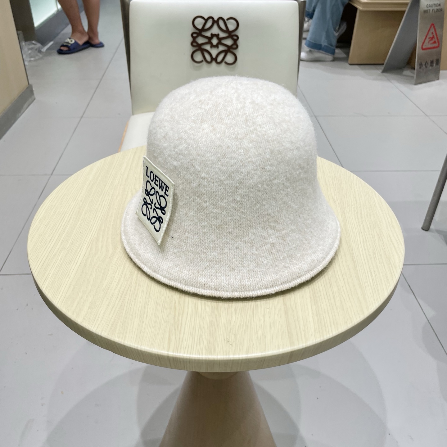 Loewe hat