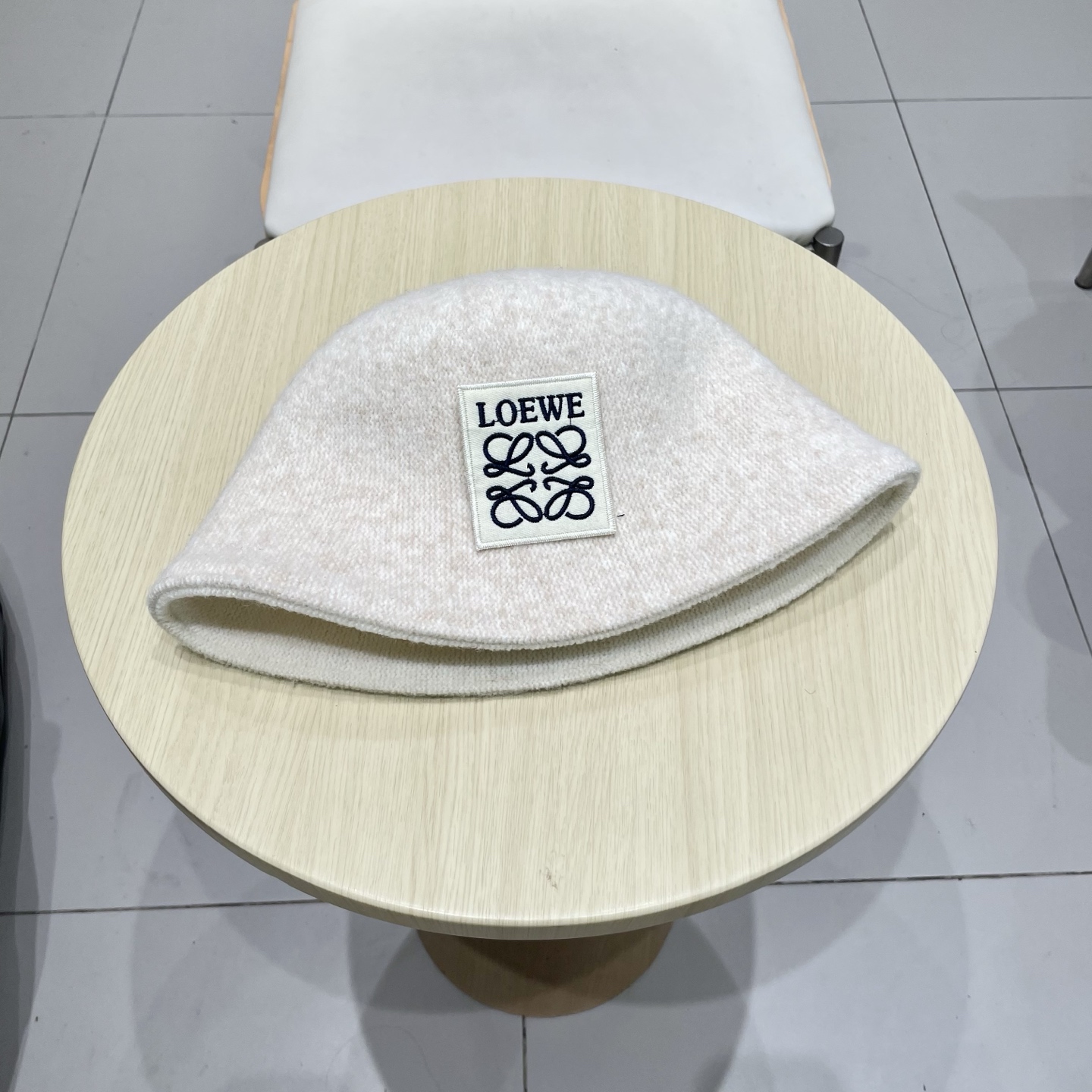 Loewe hat