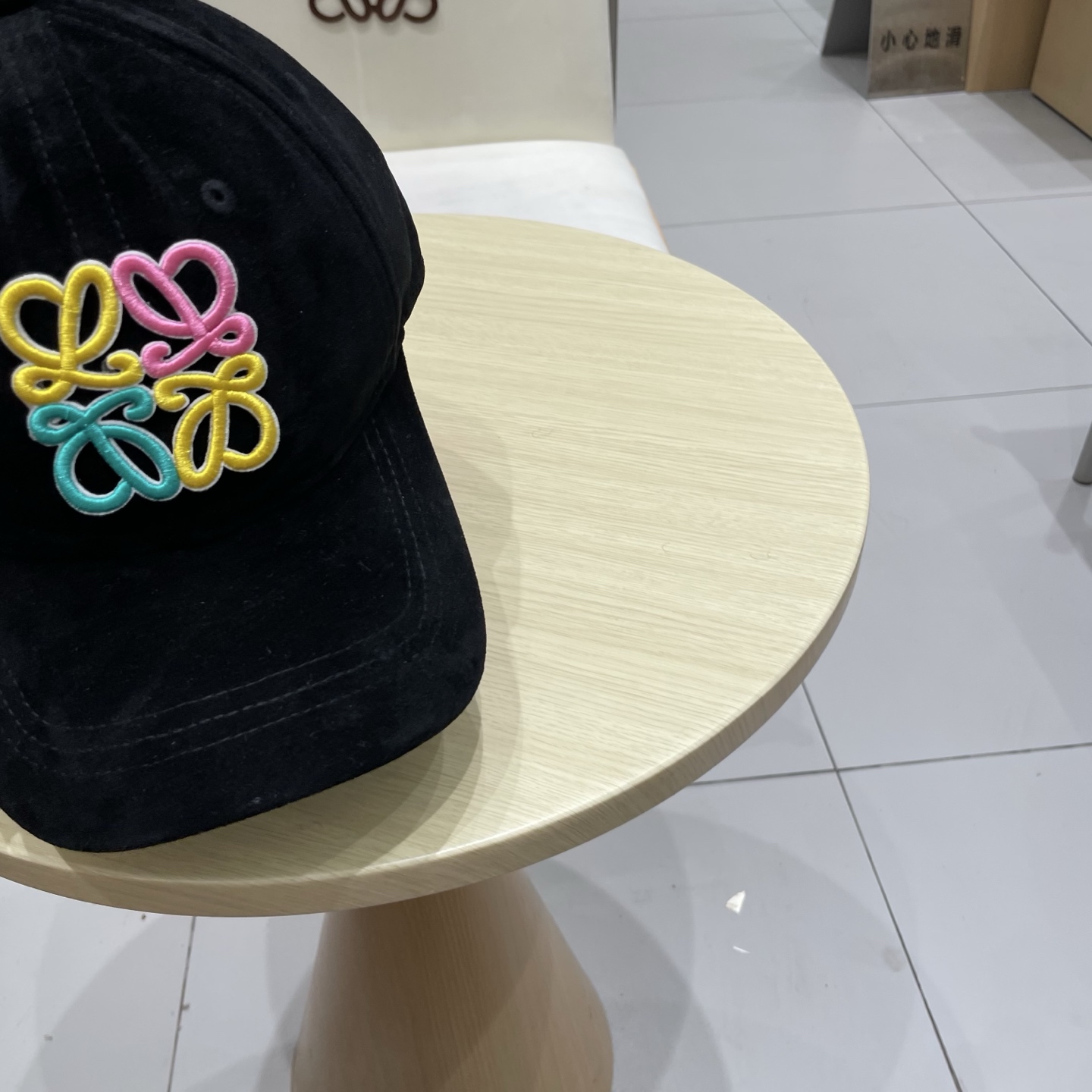 Loewe hat