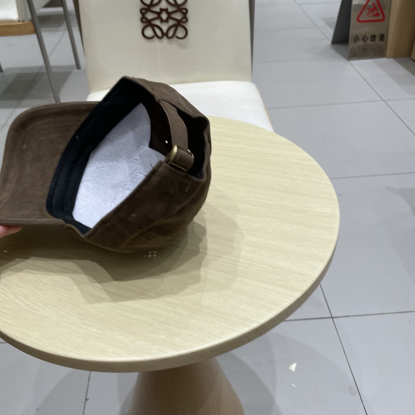 Loewe hat