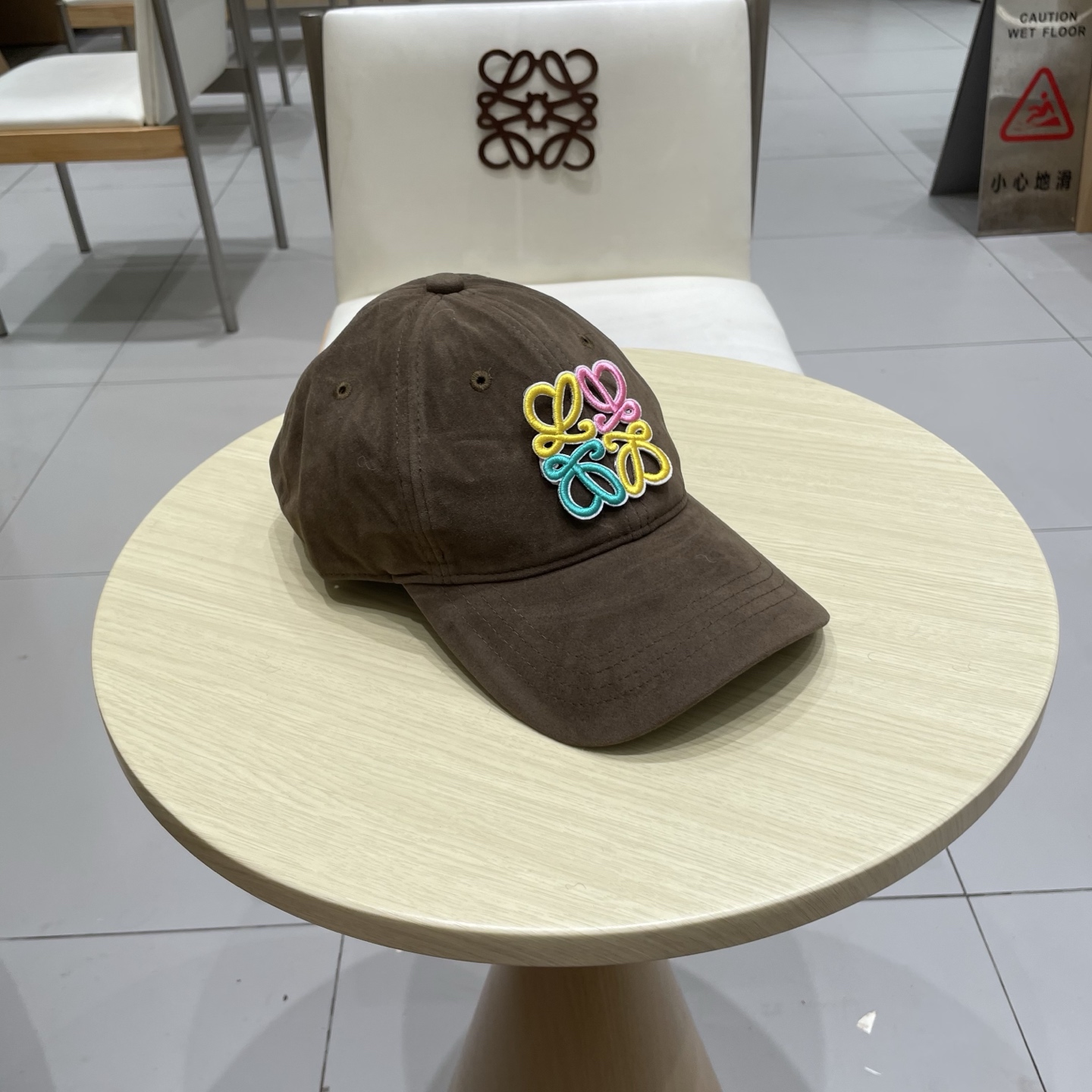 Loewe hat