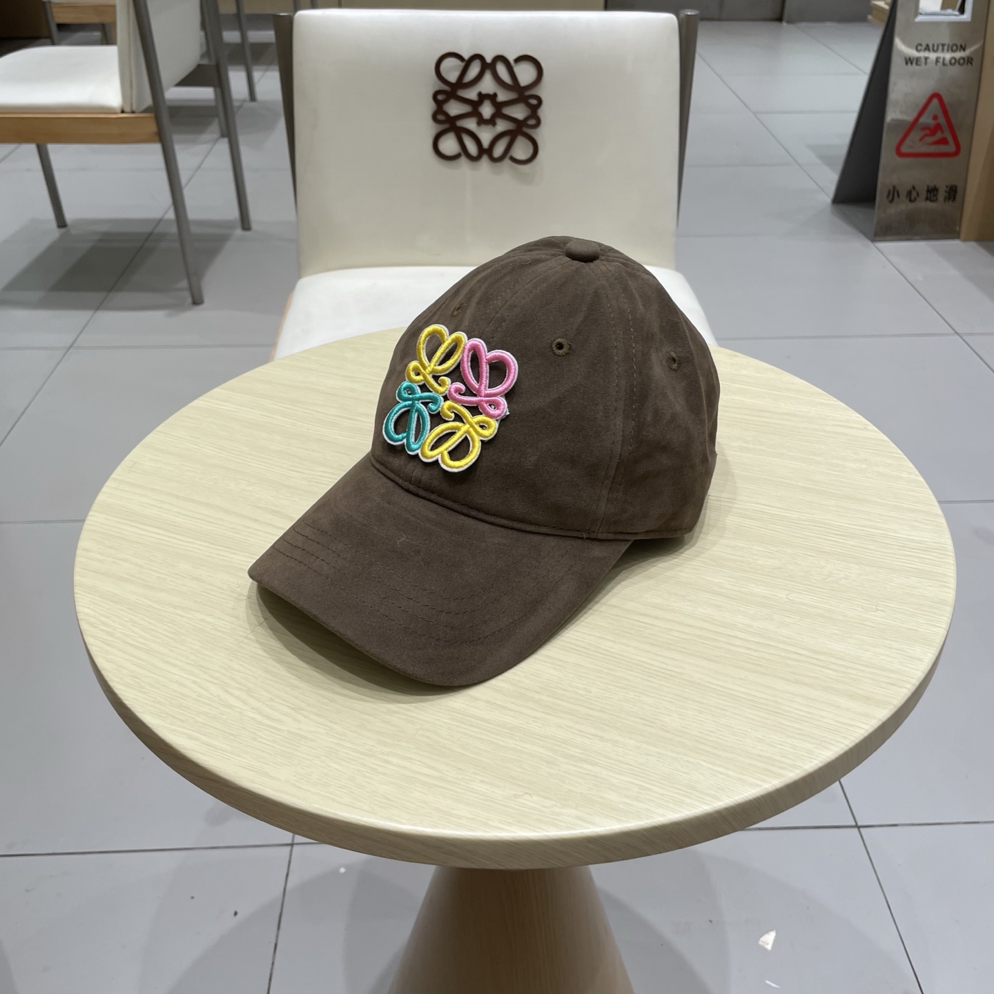 Loewe hat