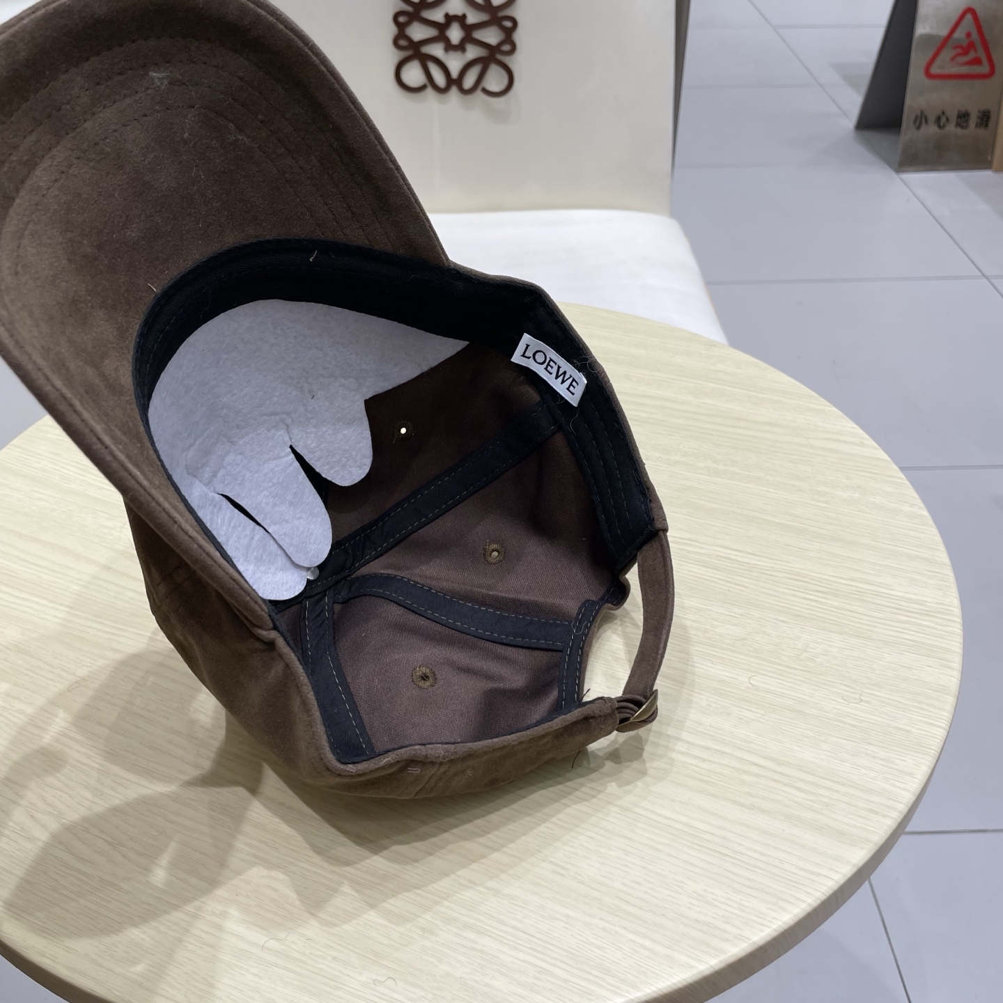 Loewe hat