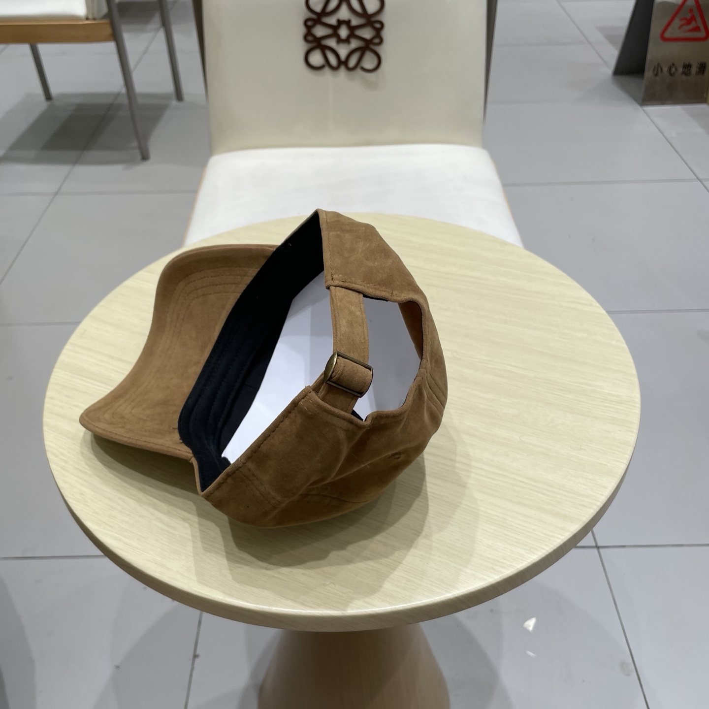 Loewe hat
