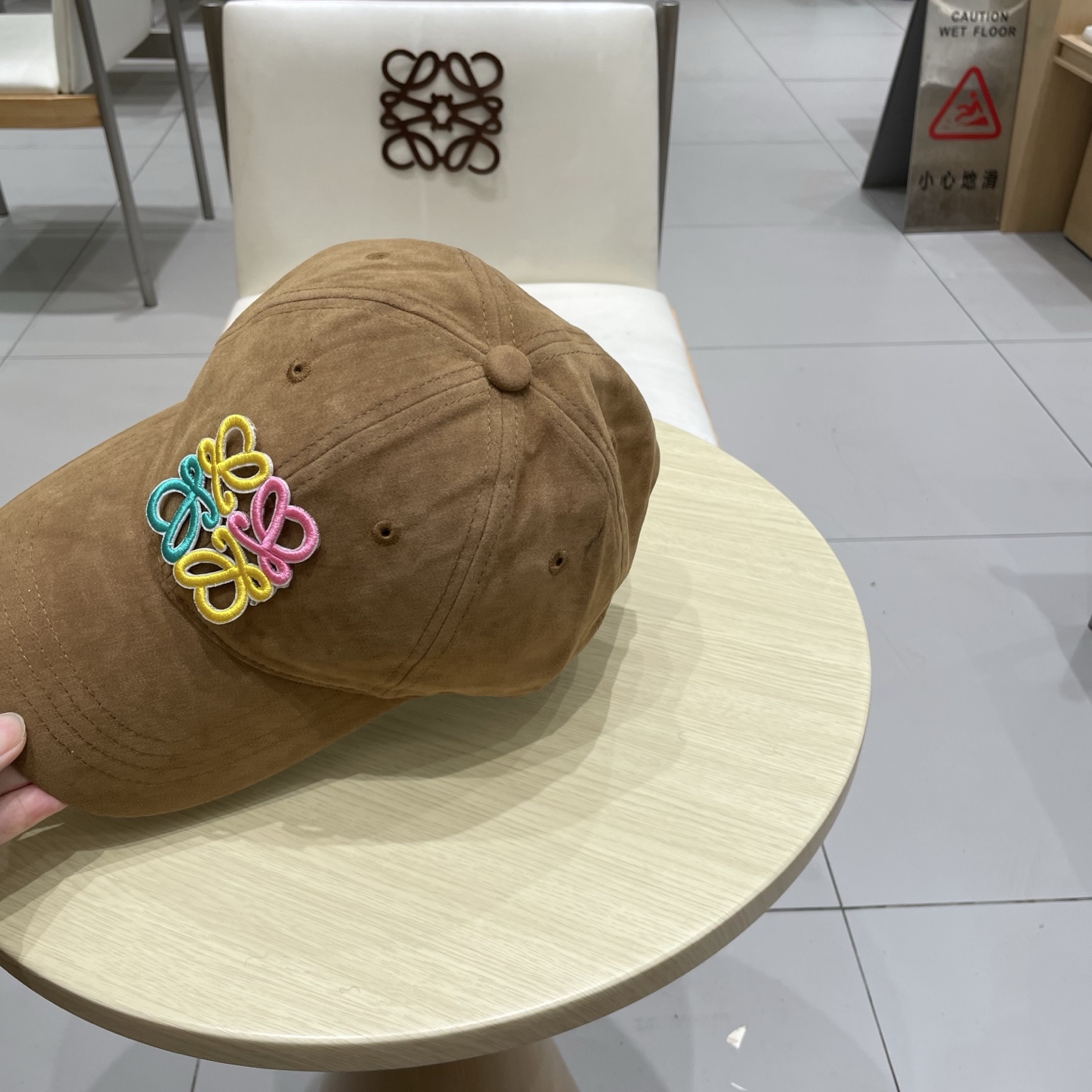 Loewe hat