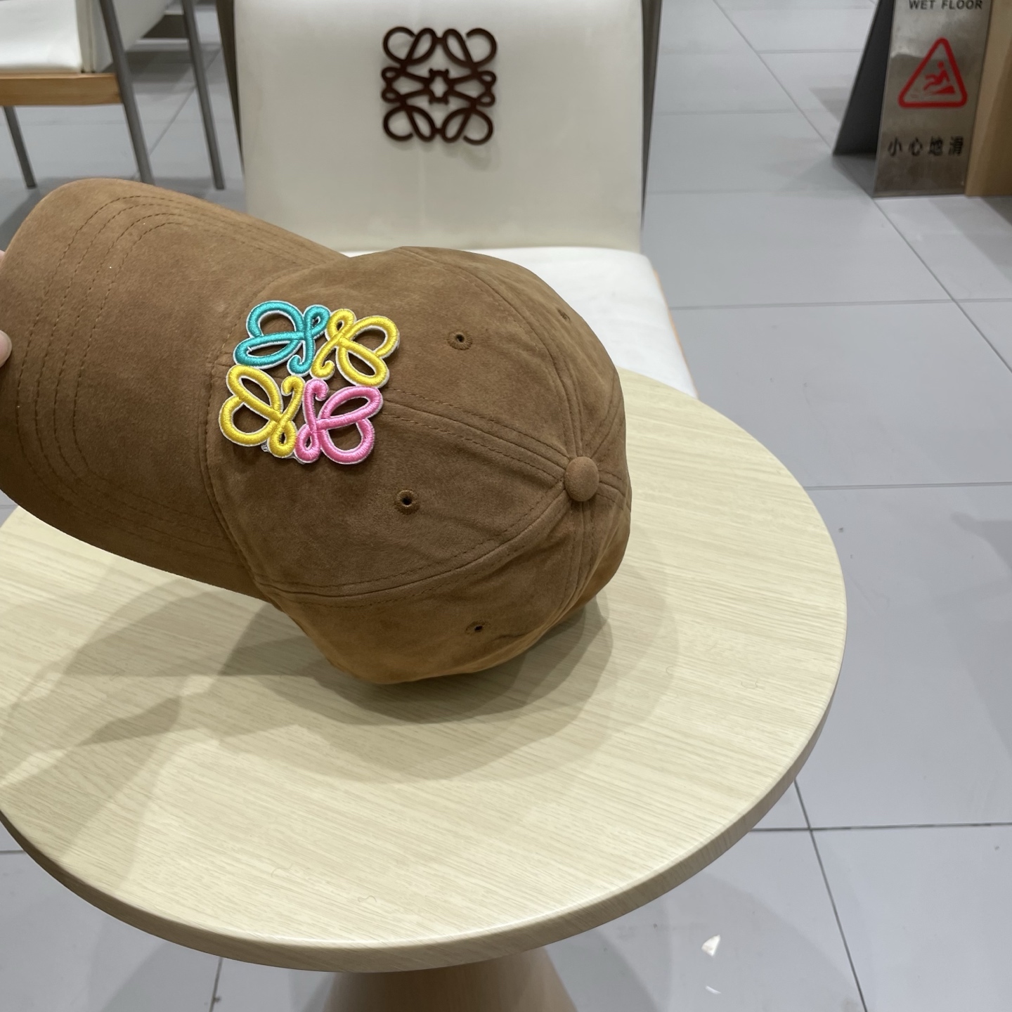 Loewe hat