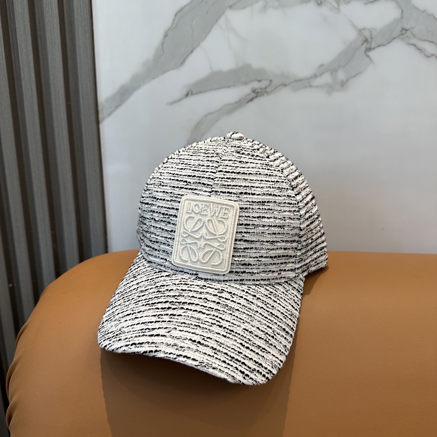 Loewe hat