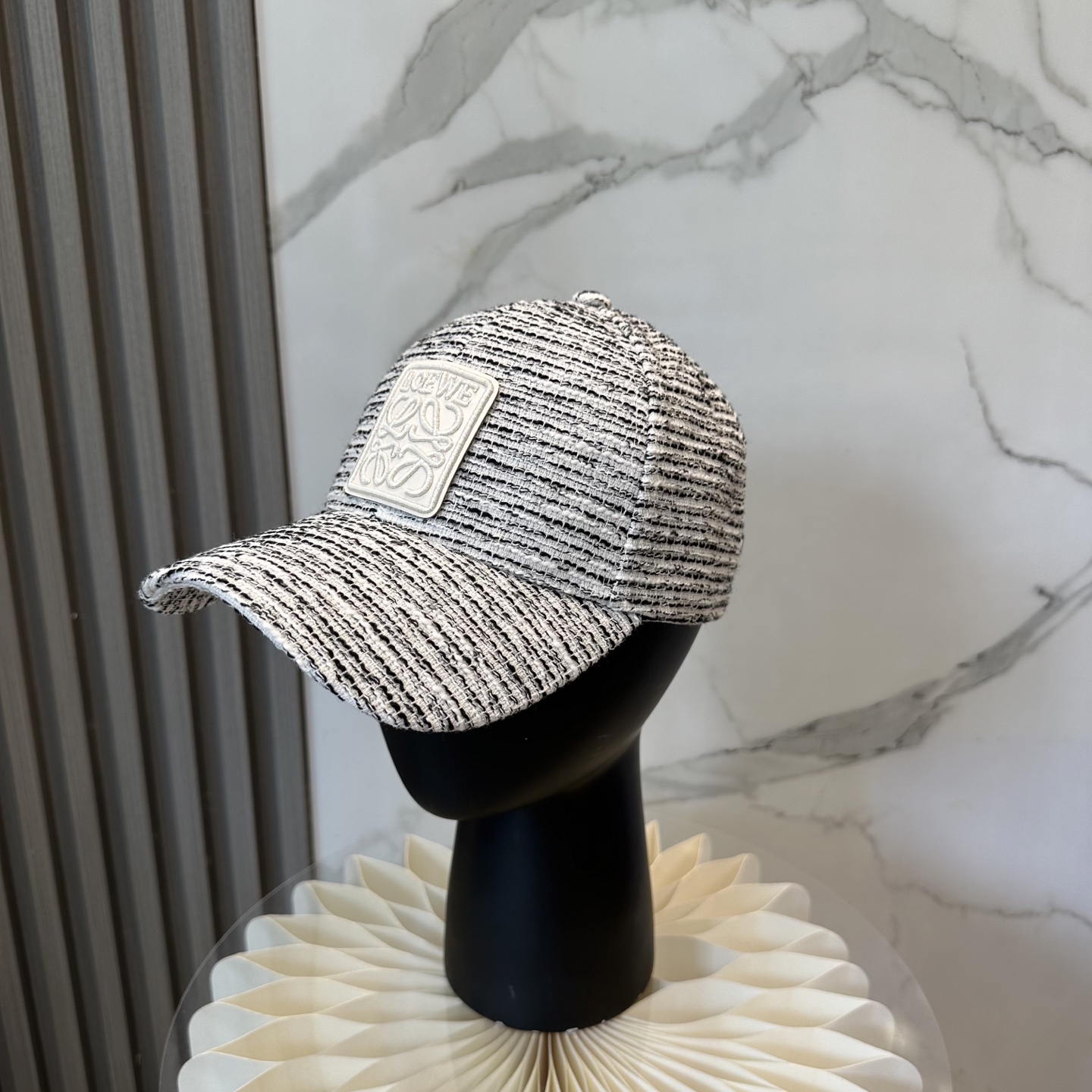 Loewe hat