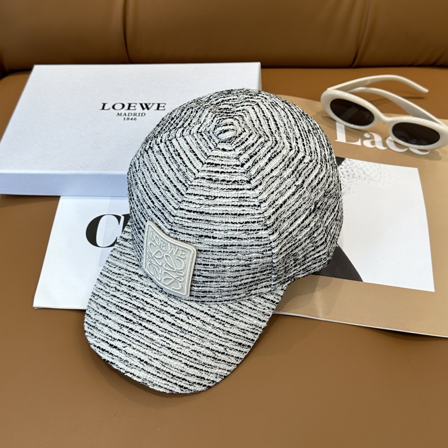 Loewe hat