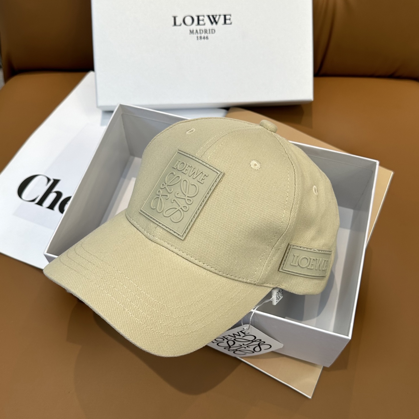 Loewe hat