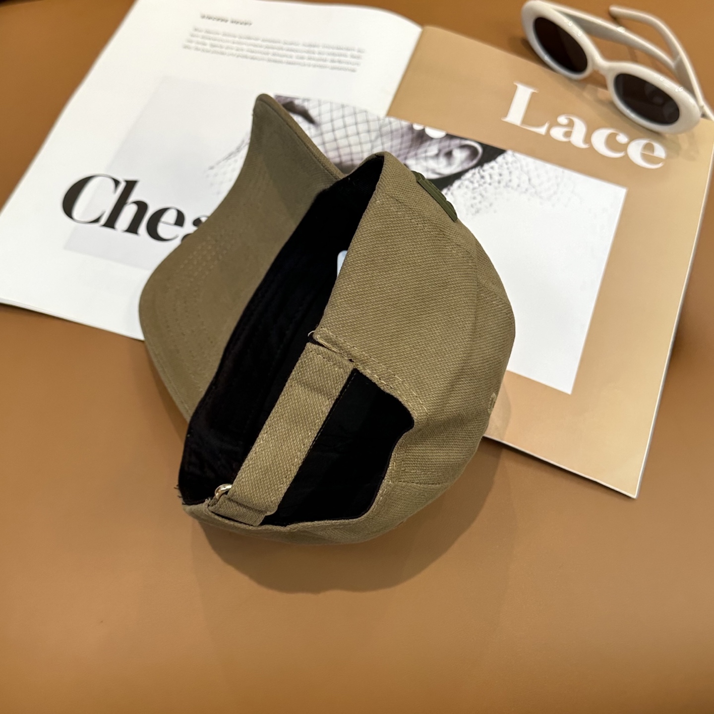 Loewe hat