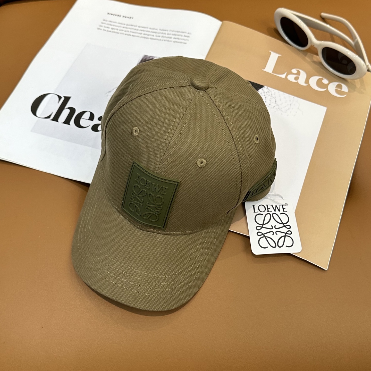 Loewe hat